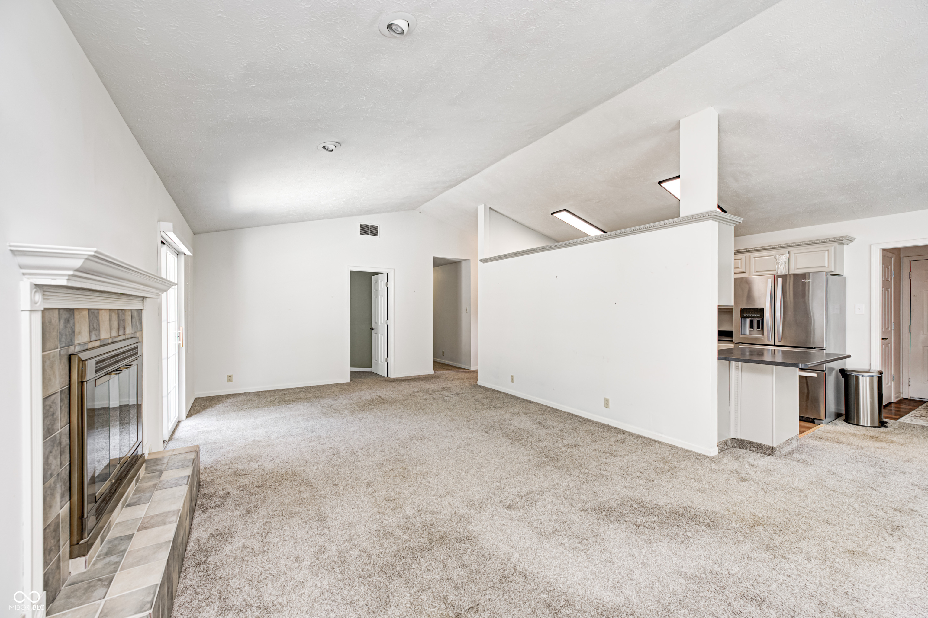 494 W Greencastle Road