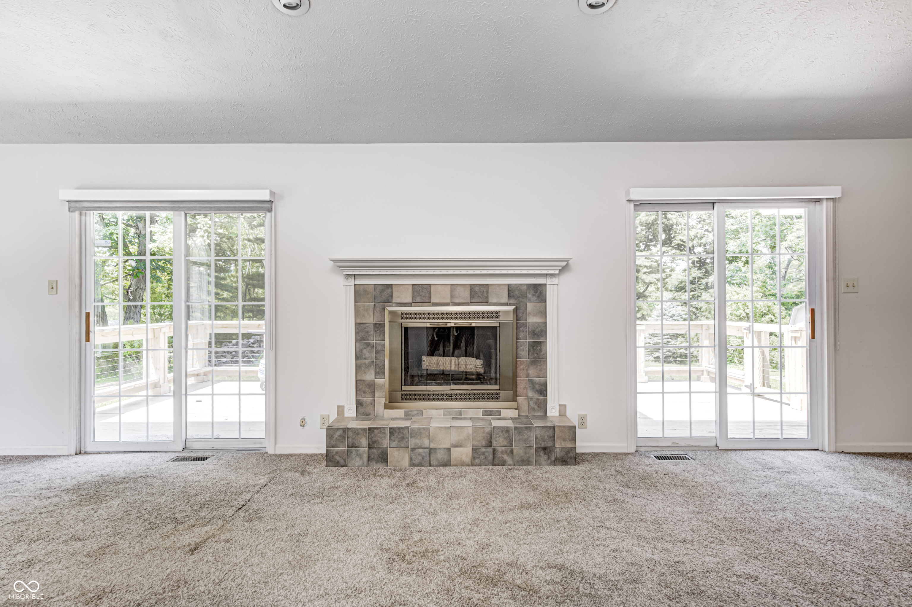 494 W Greencastle Road