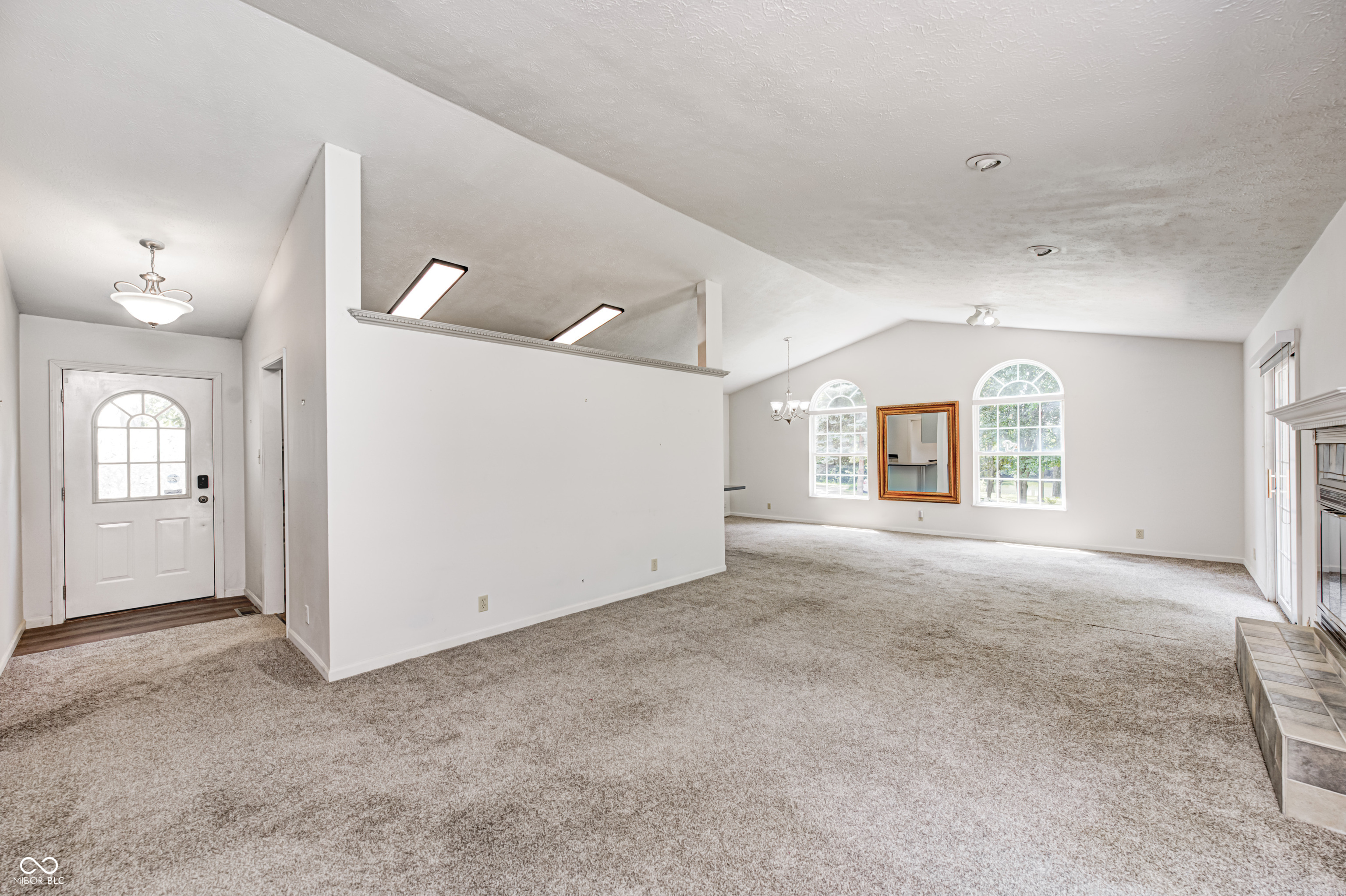494 W Greencastle Road