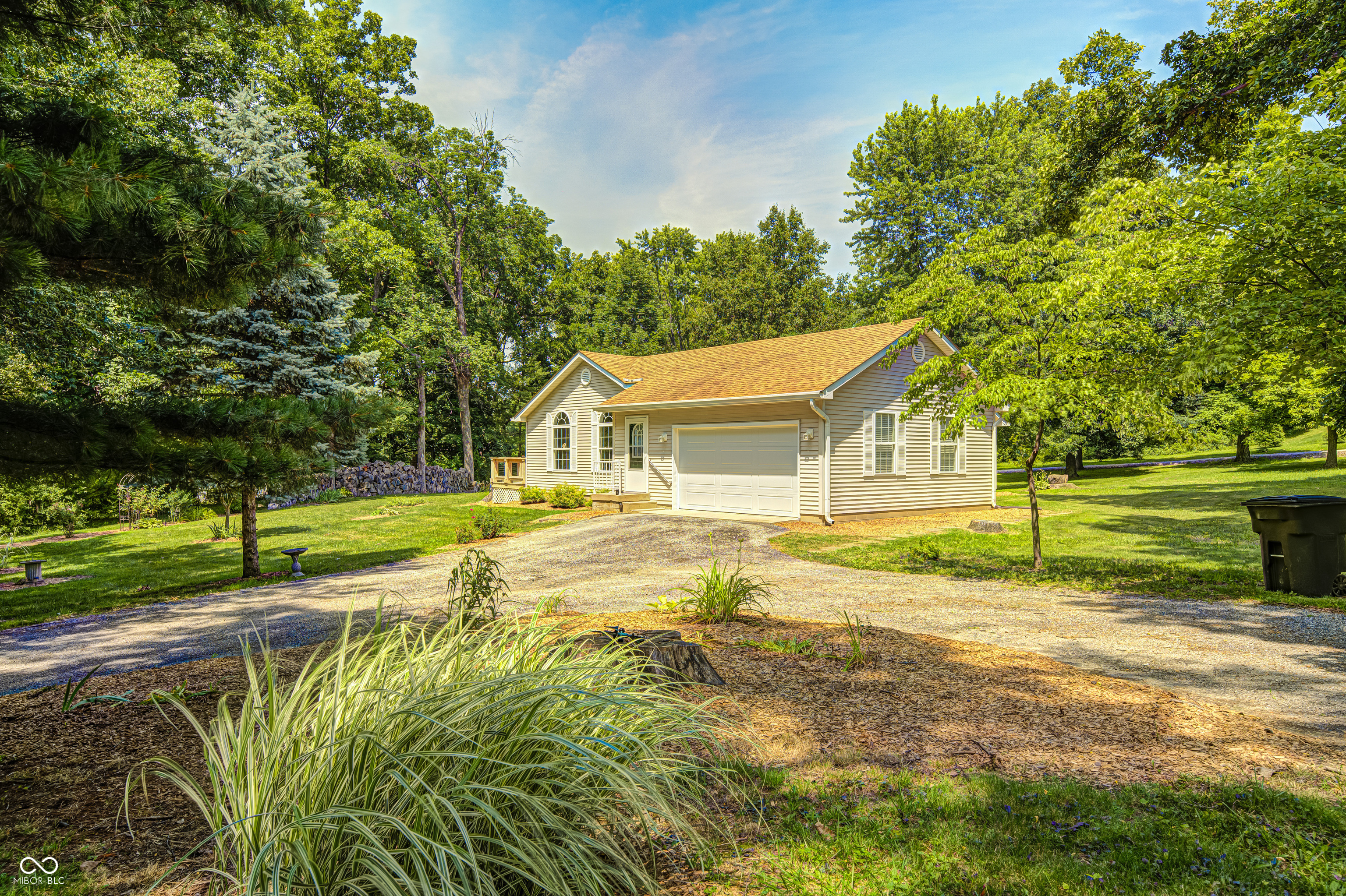 494 W Greencastle Road