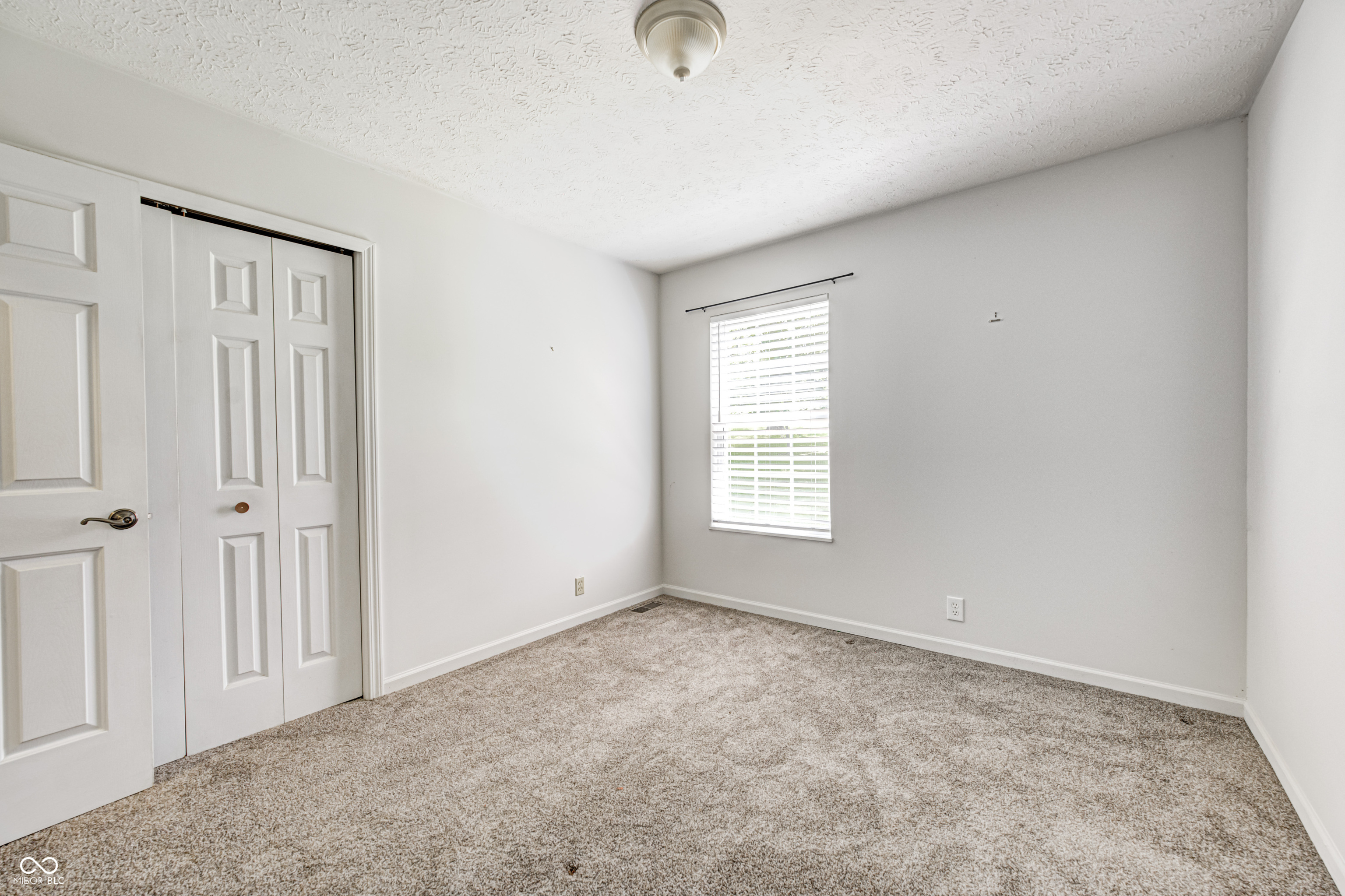 494 W Greencastle Road
