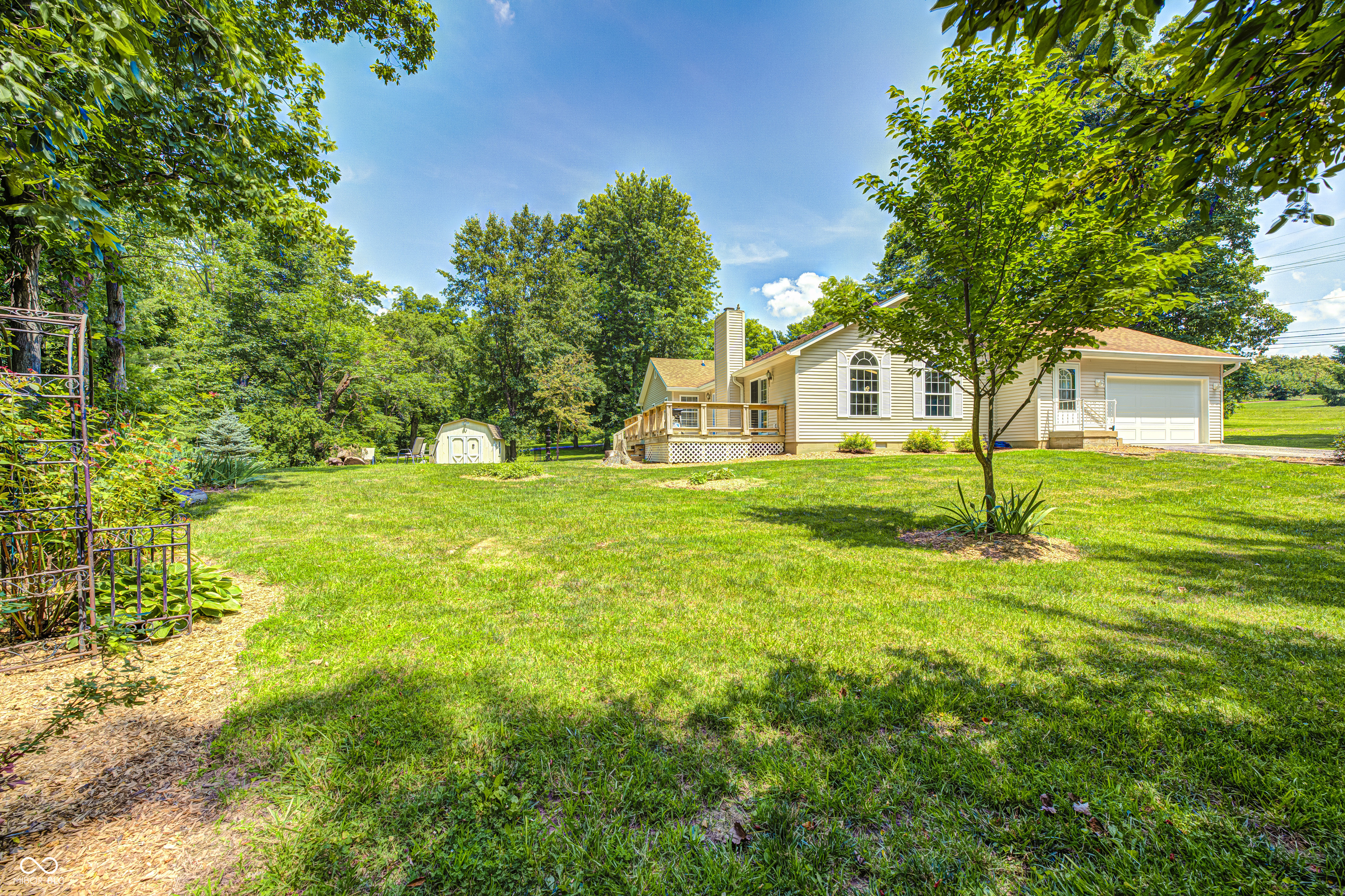 494 W Greencastle Road