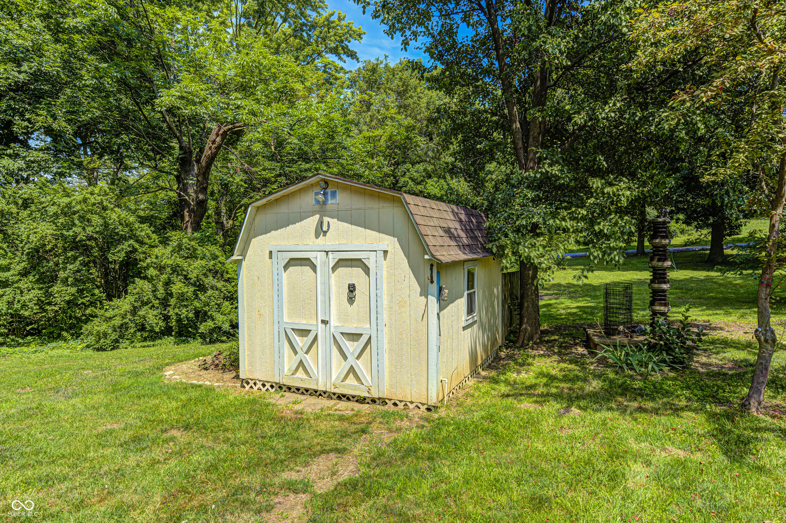 494 W Greencastle Road