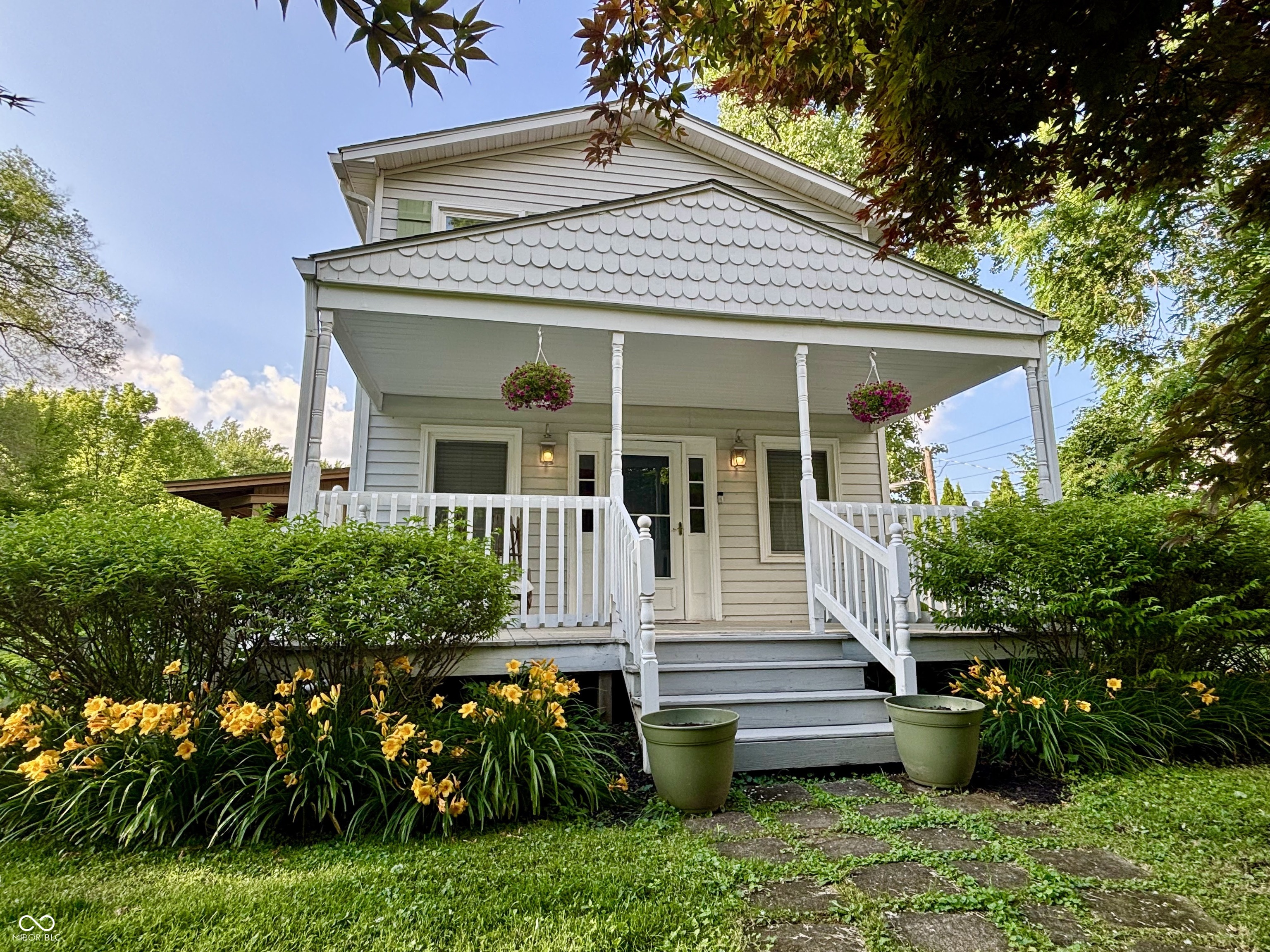 1738 E 71st Street