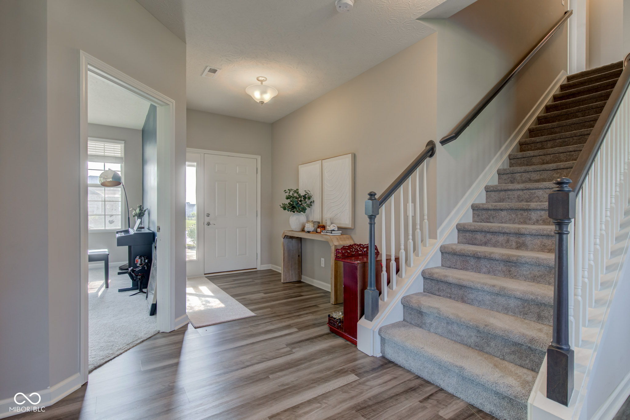 5527 Mahogany Drive