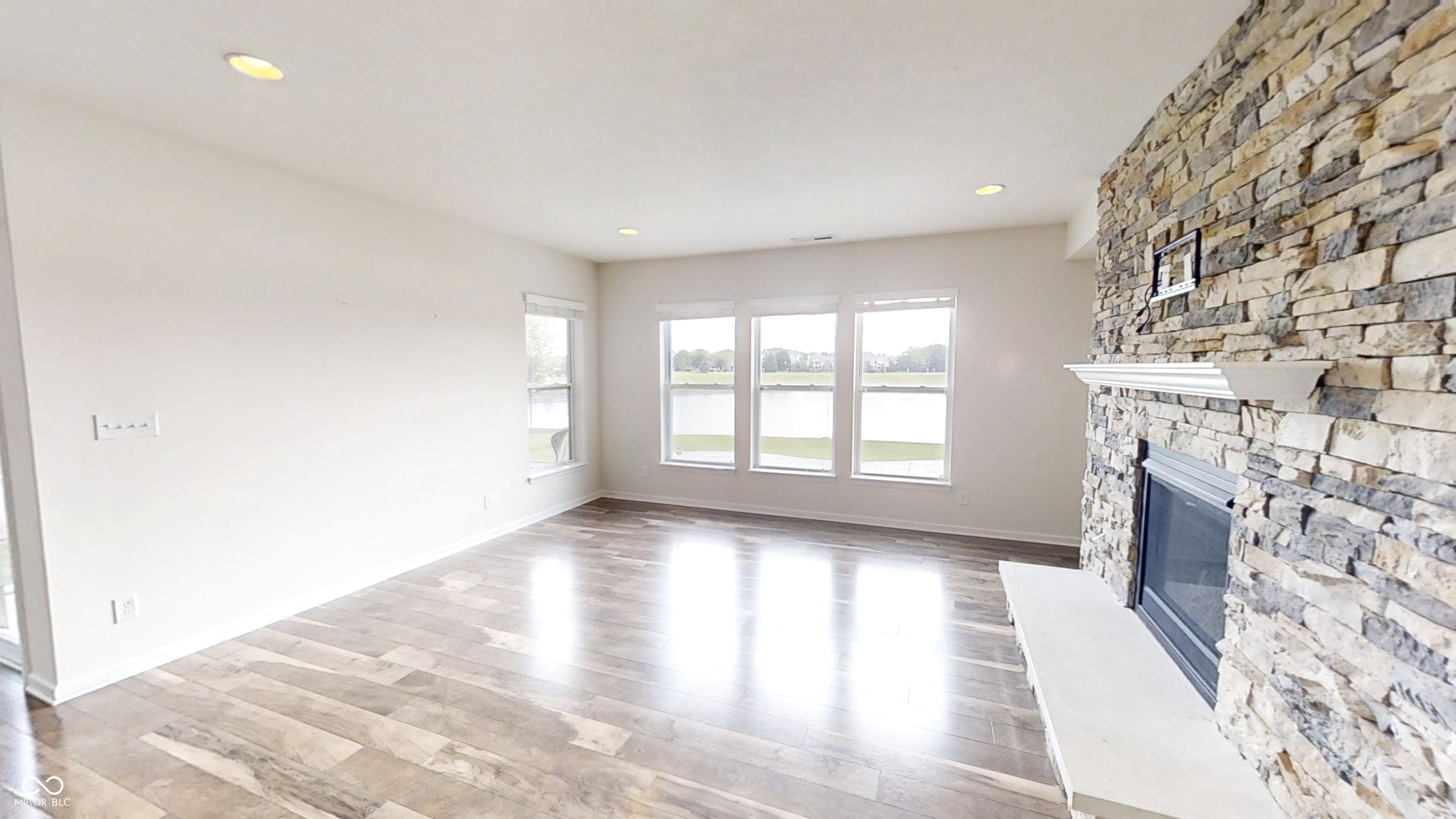 9404 Crystal River Drive