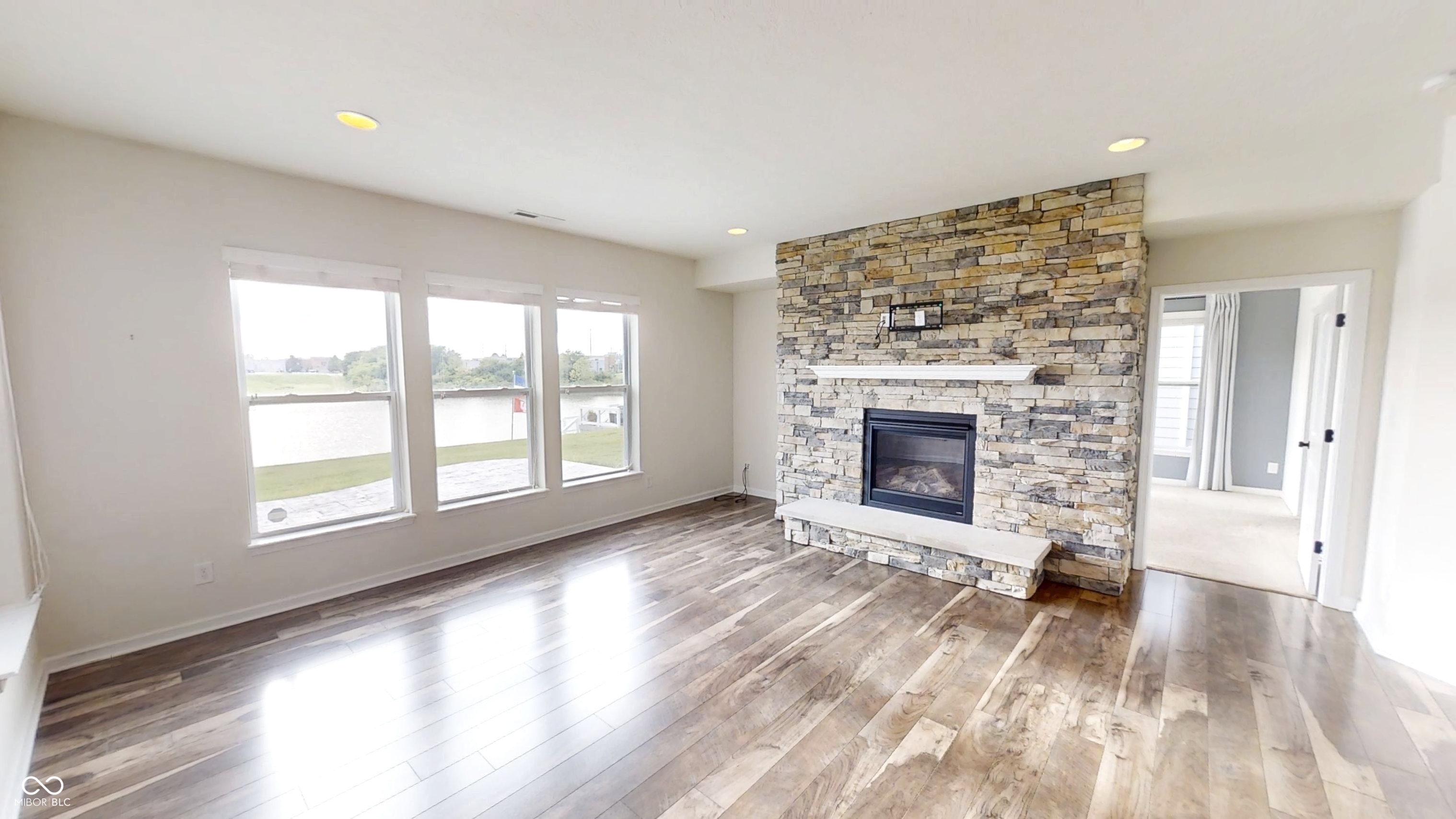 9404 Crystal River Drive