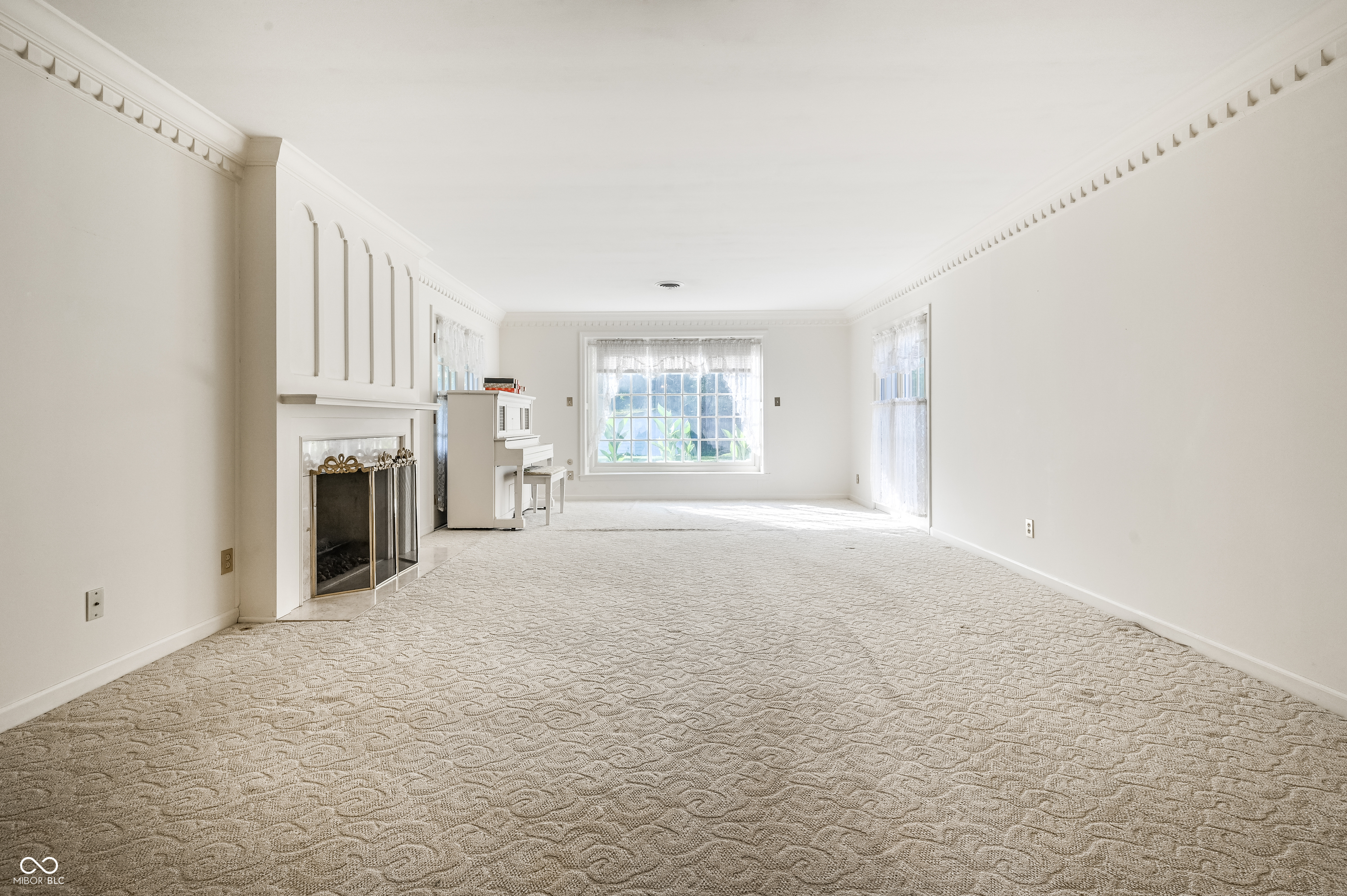 7039 Lantern Road