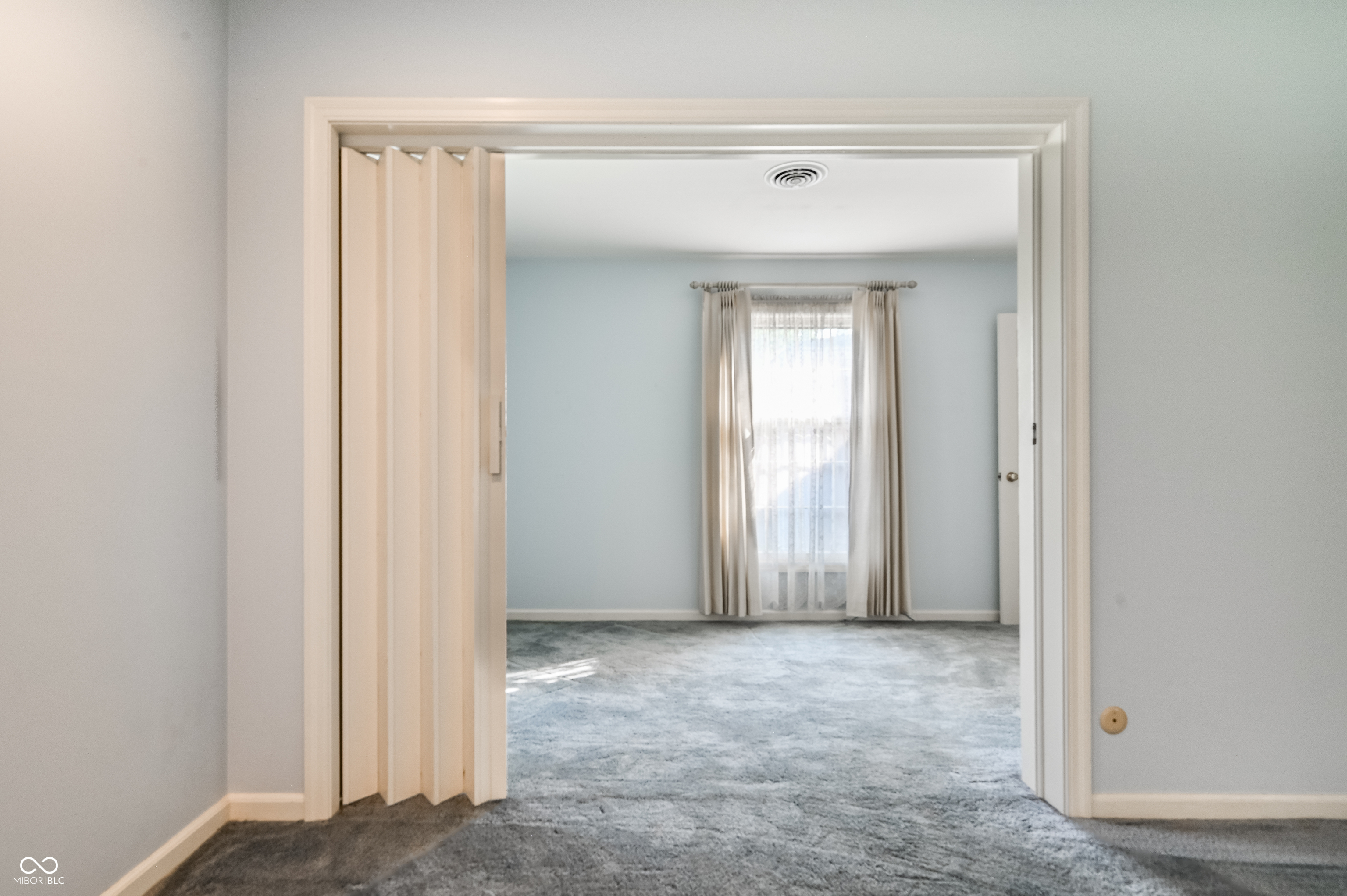 7039 Lantern Road