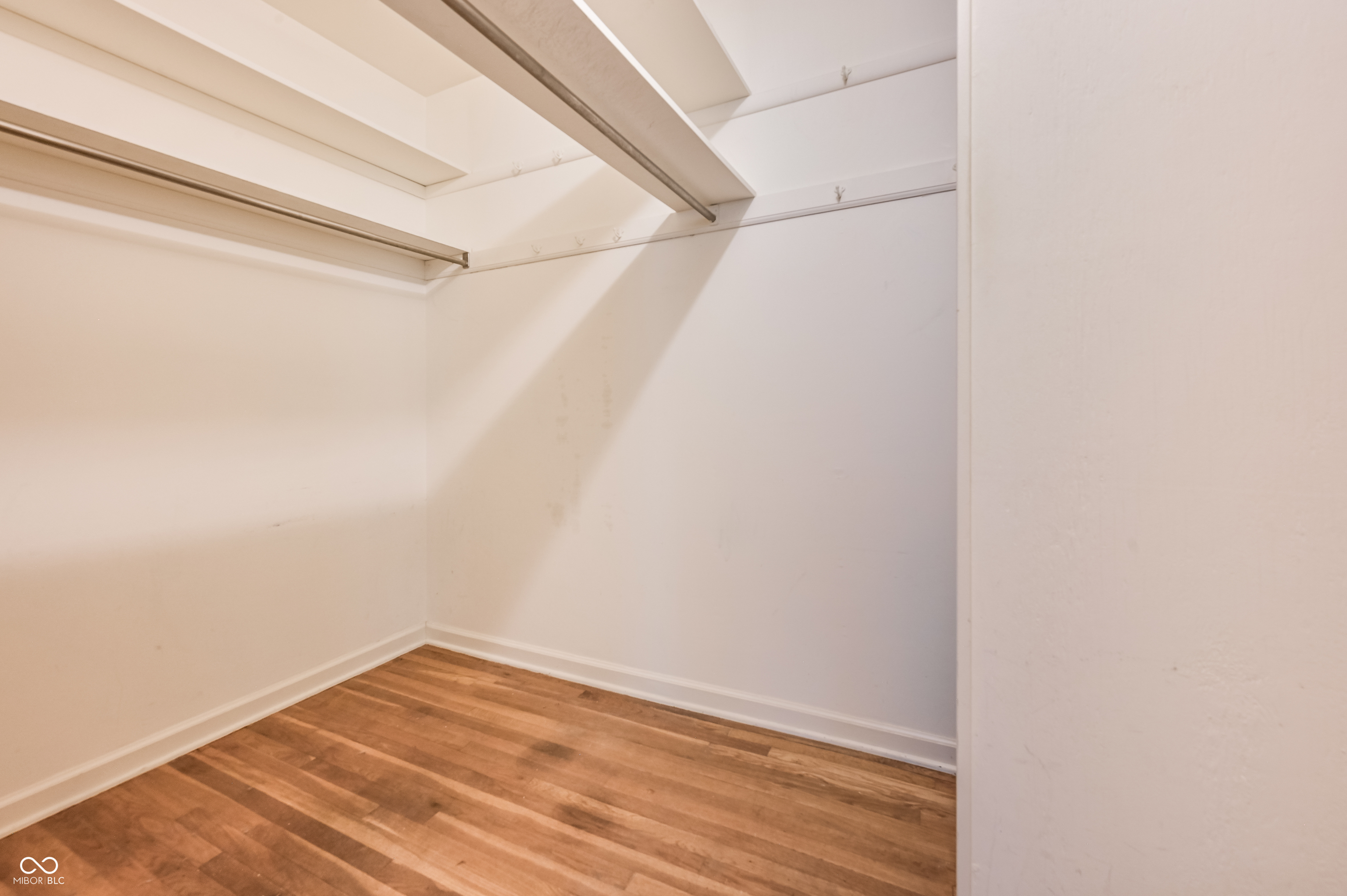 7039 Lantern Road