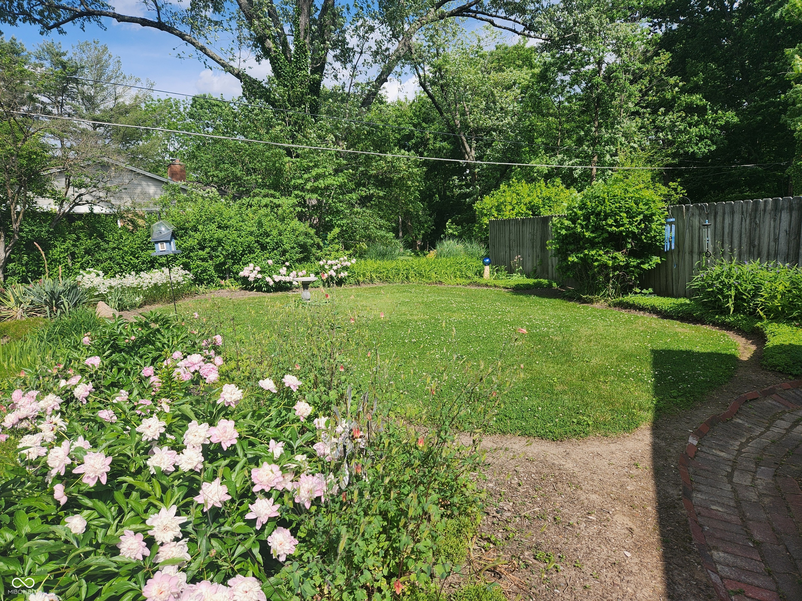 7039 Lantern Road