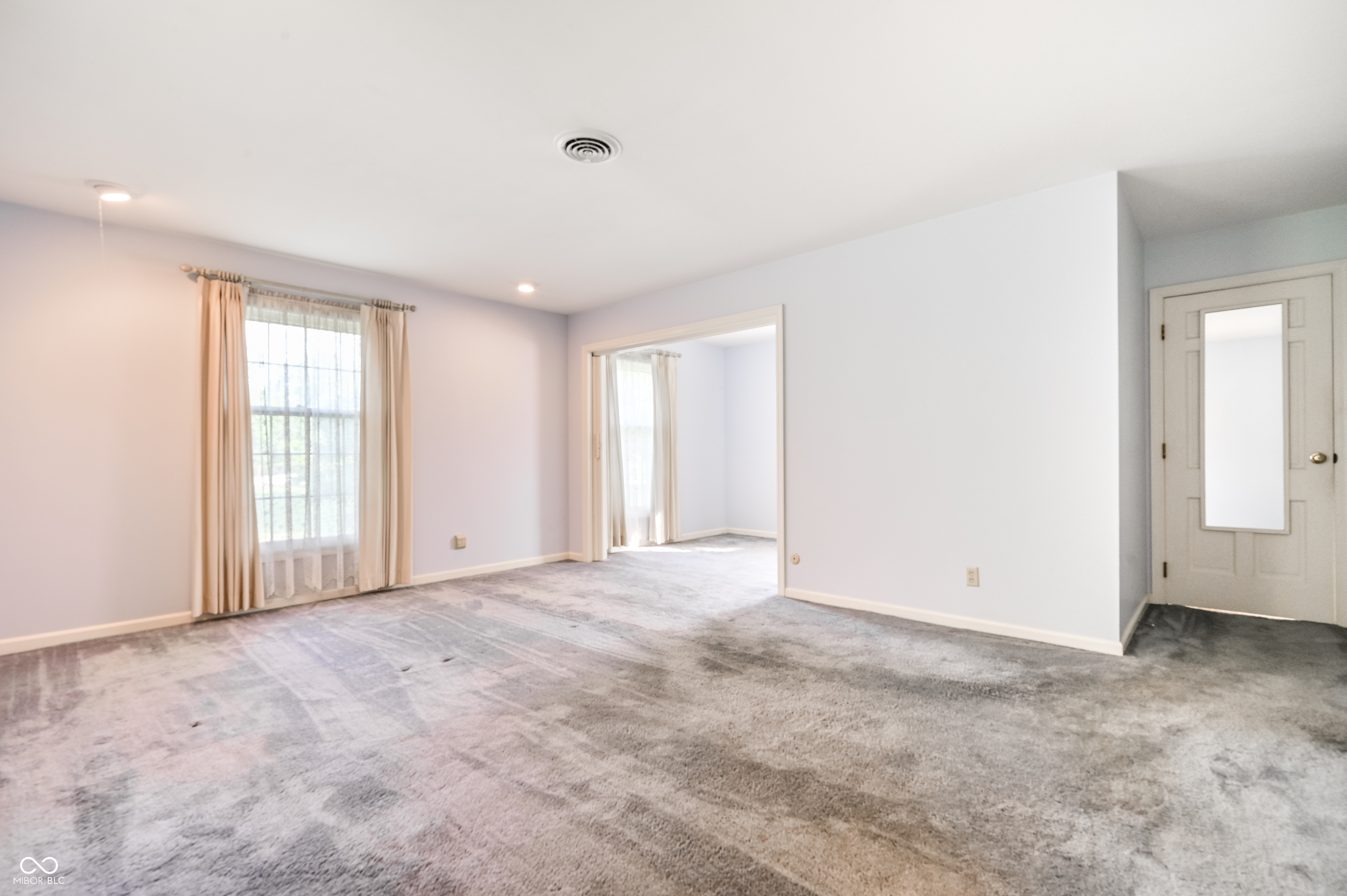 7039 Lantern Road