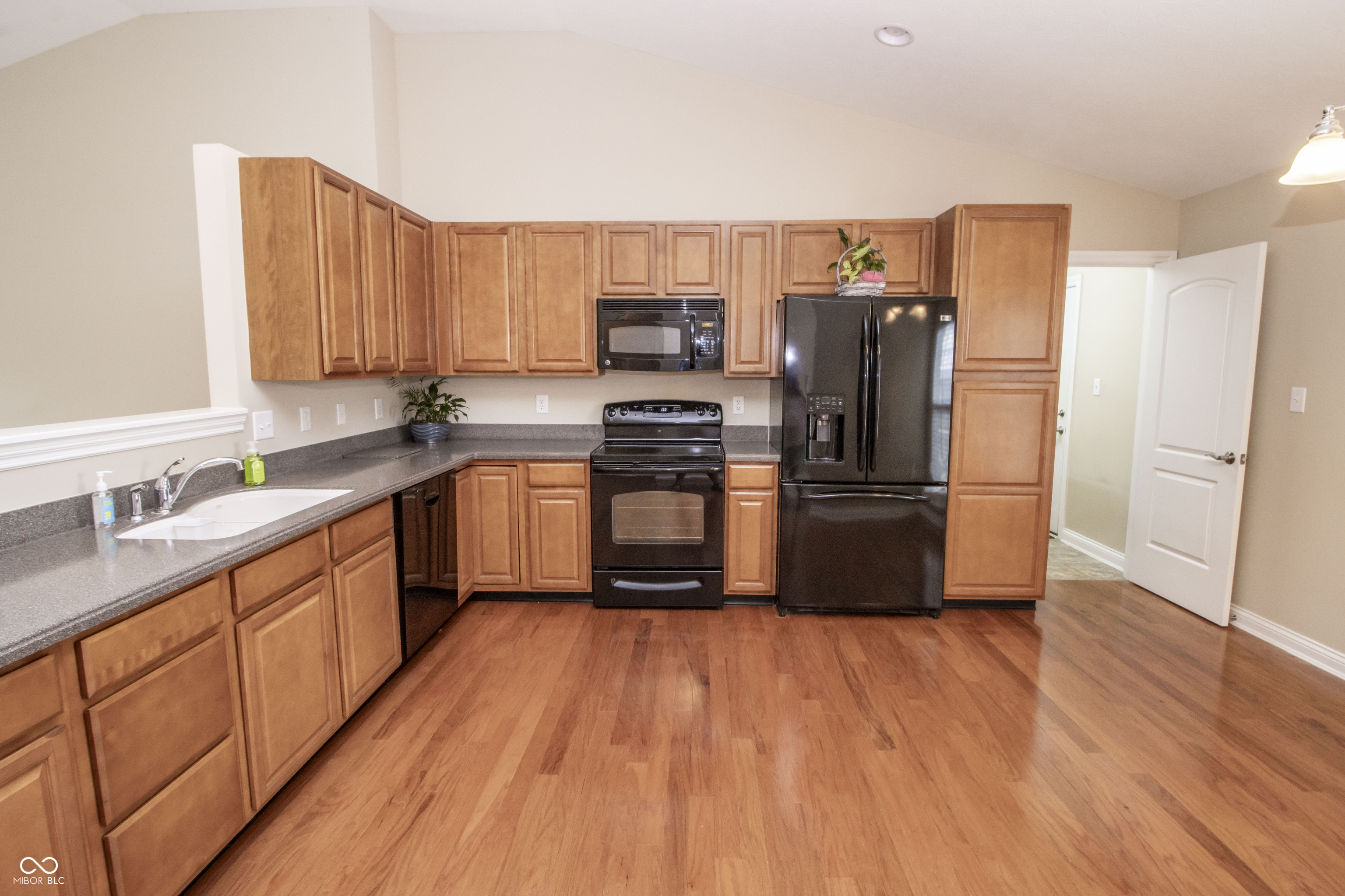 6448 W Whiteside Court