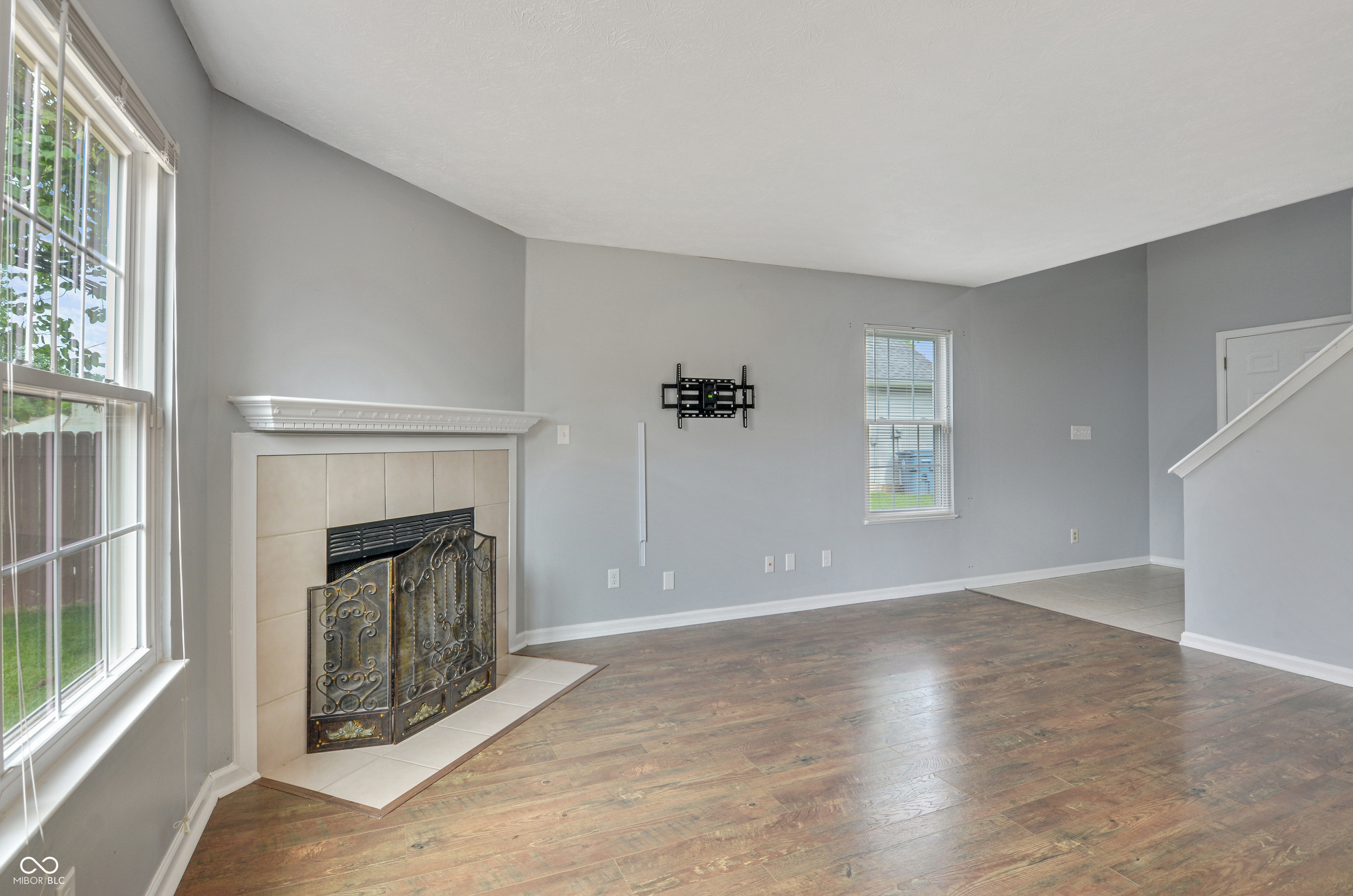 5541 Lippan Way