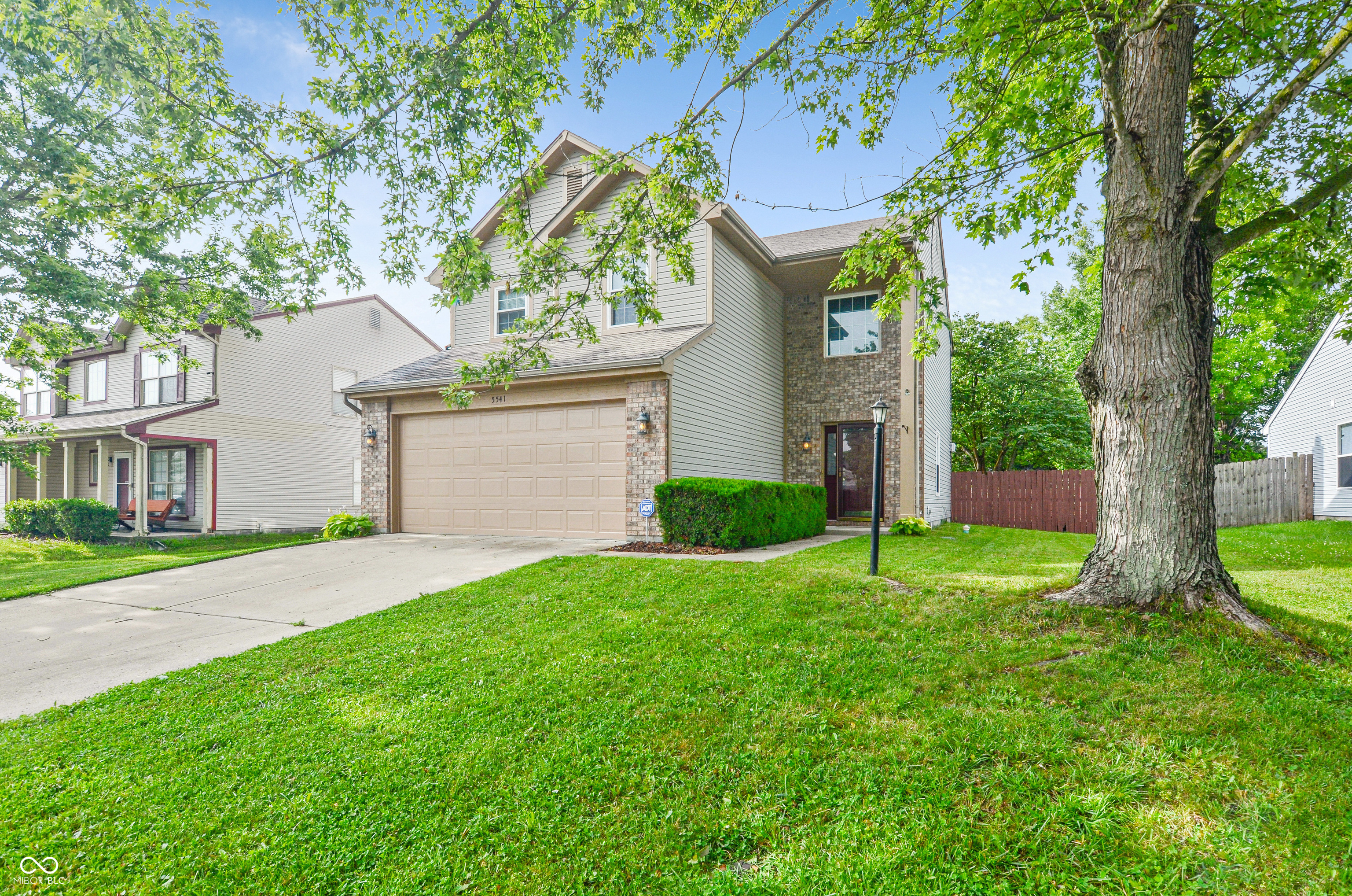 5541 Lippan Way