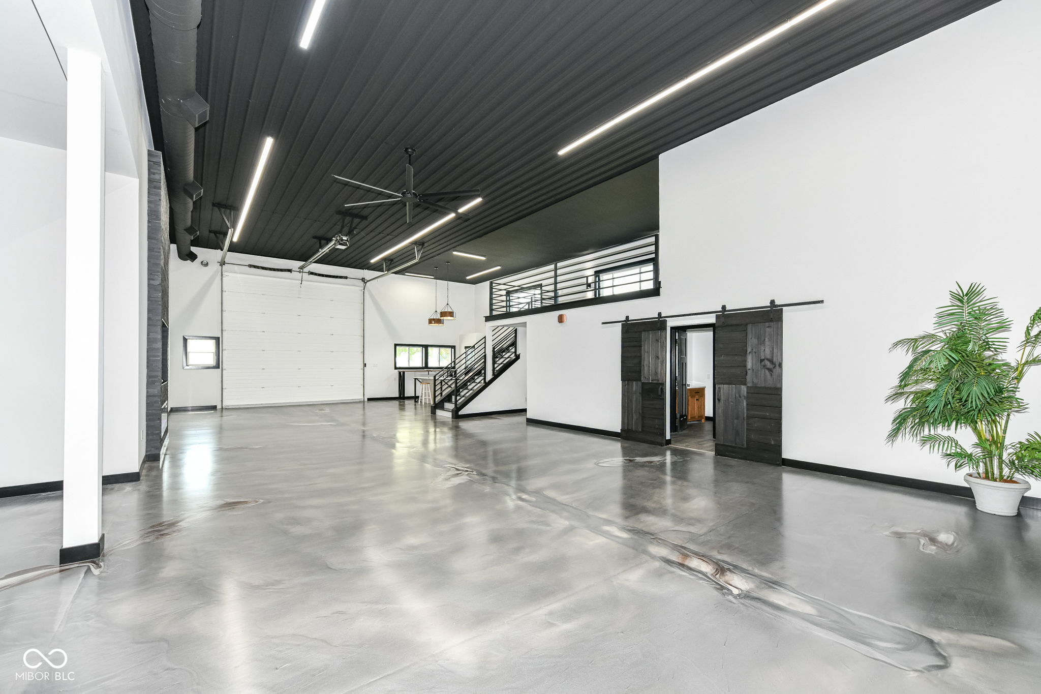 5400 E 200 S