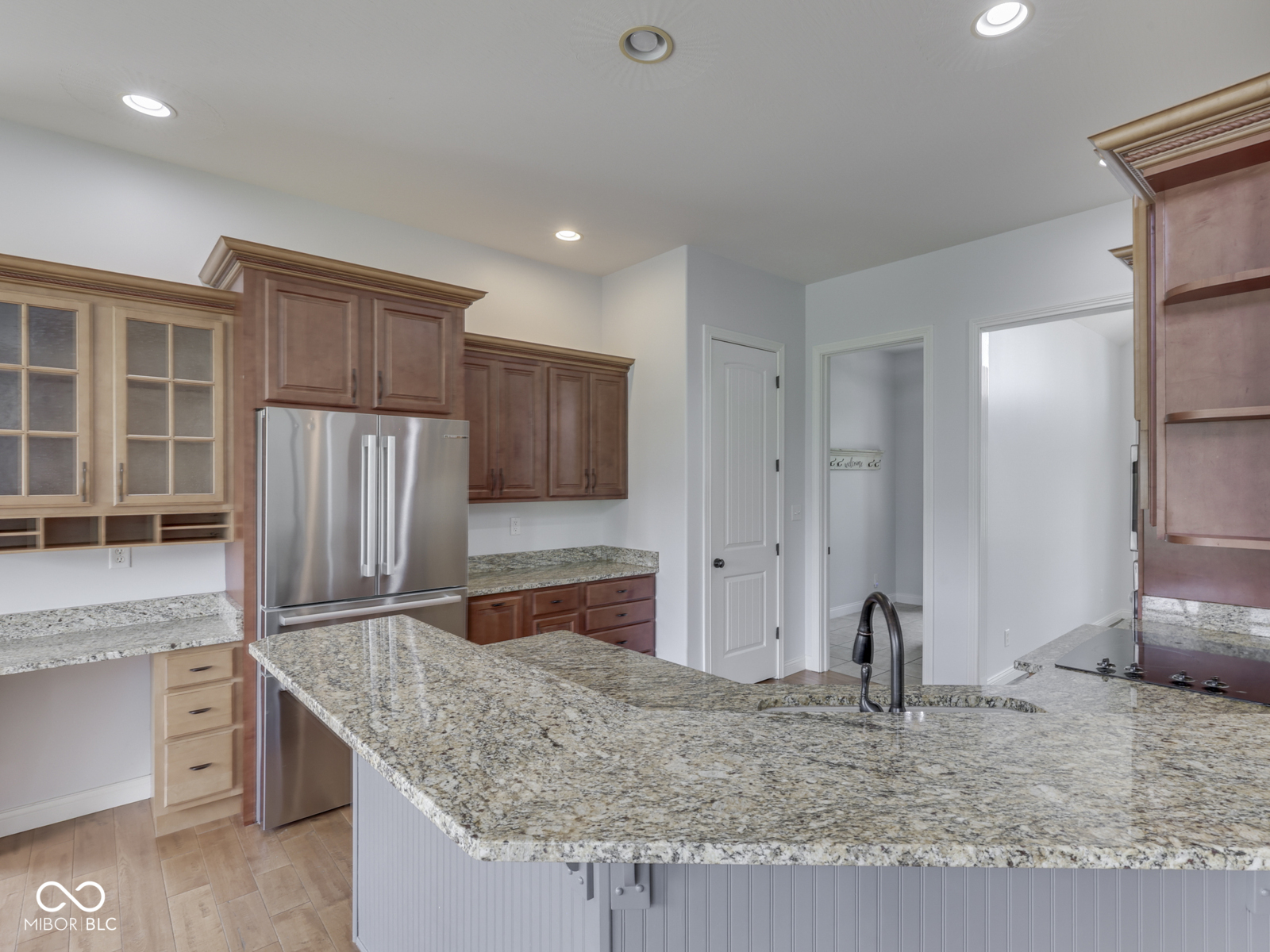 3270 Cherokee Circle