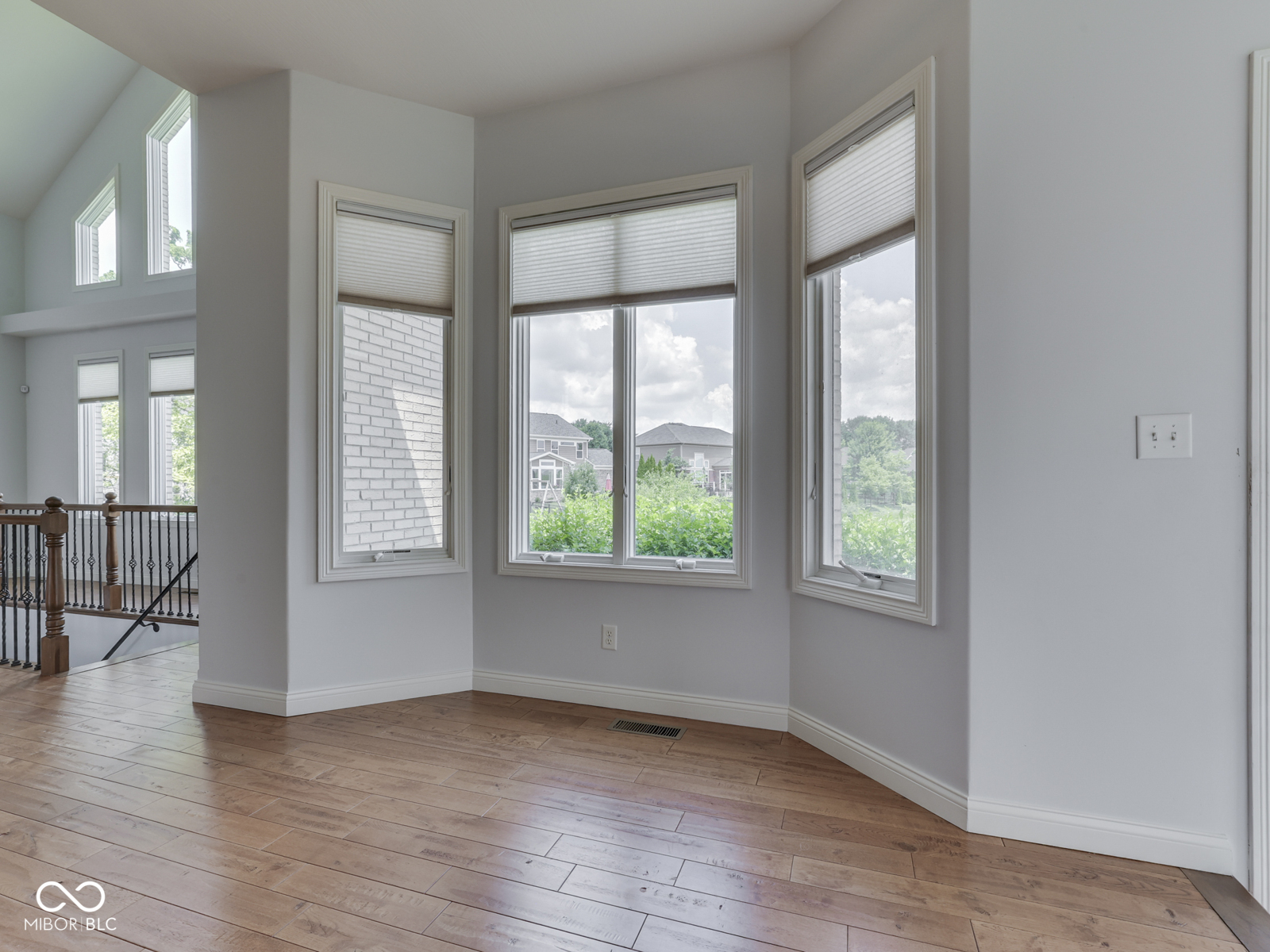 3270 Cherokee Circle
