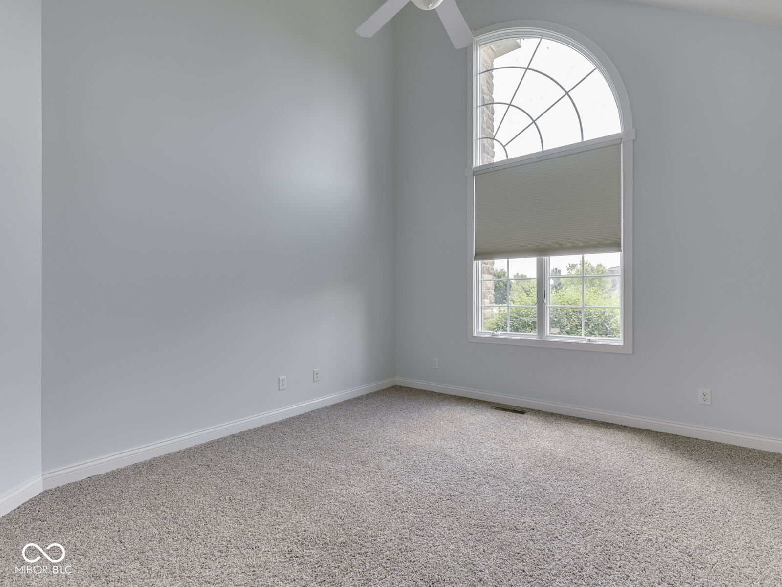 3270 Cherokee Circle