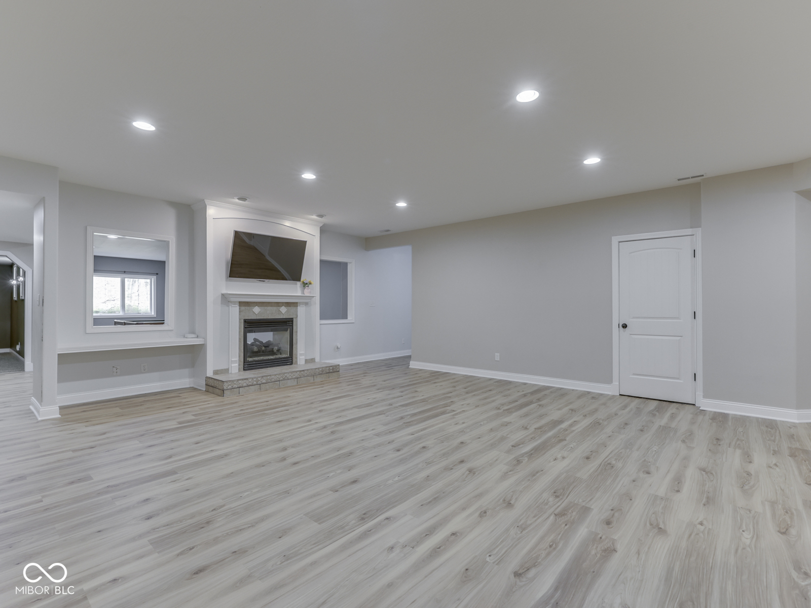 3270 Cherokee Circle