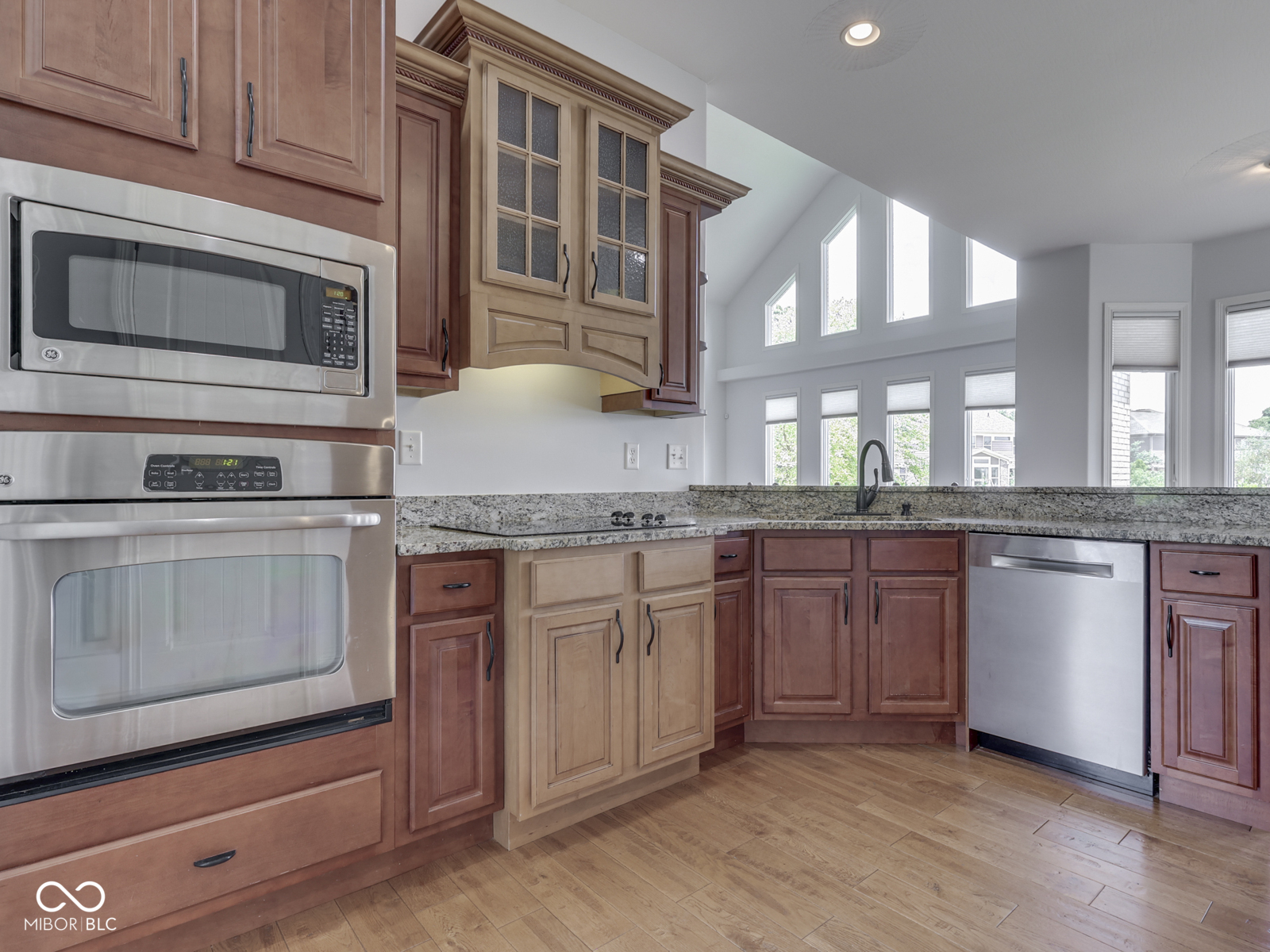 3270 Cherokee Circle
