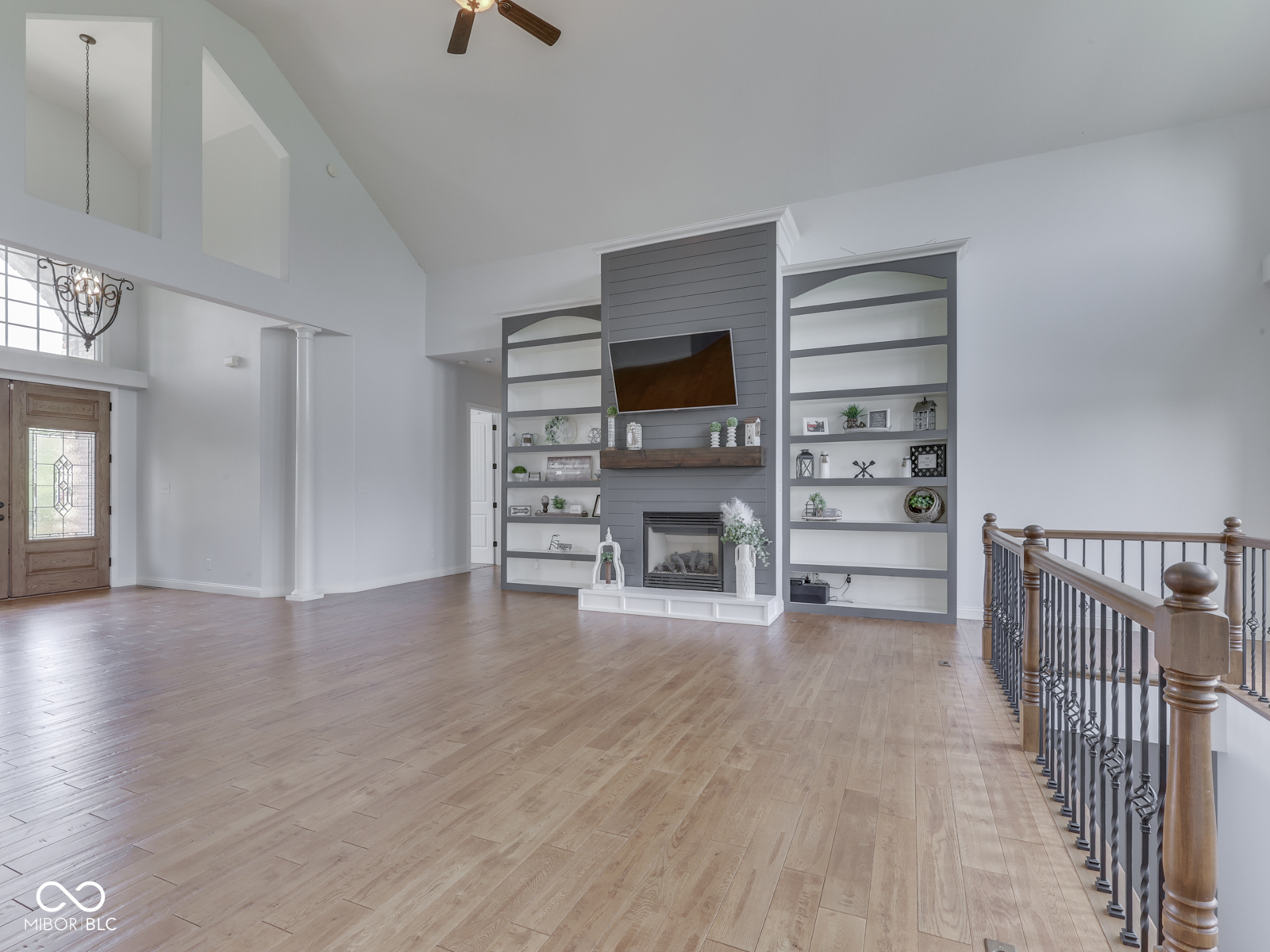 3270 Cherokee Circle