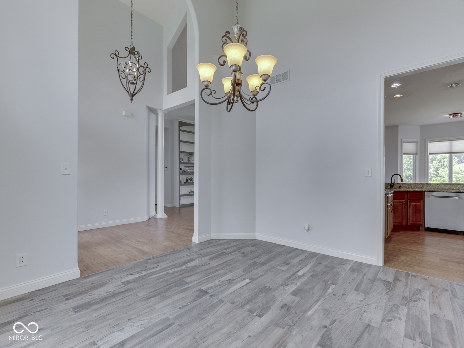 3270 Cherokee Circle