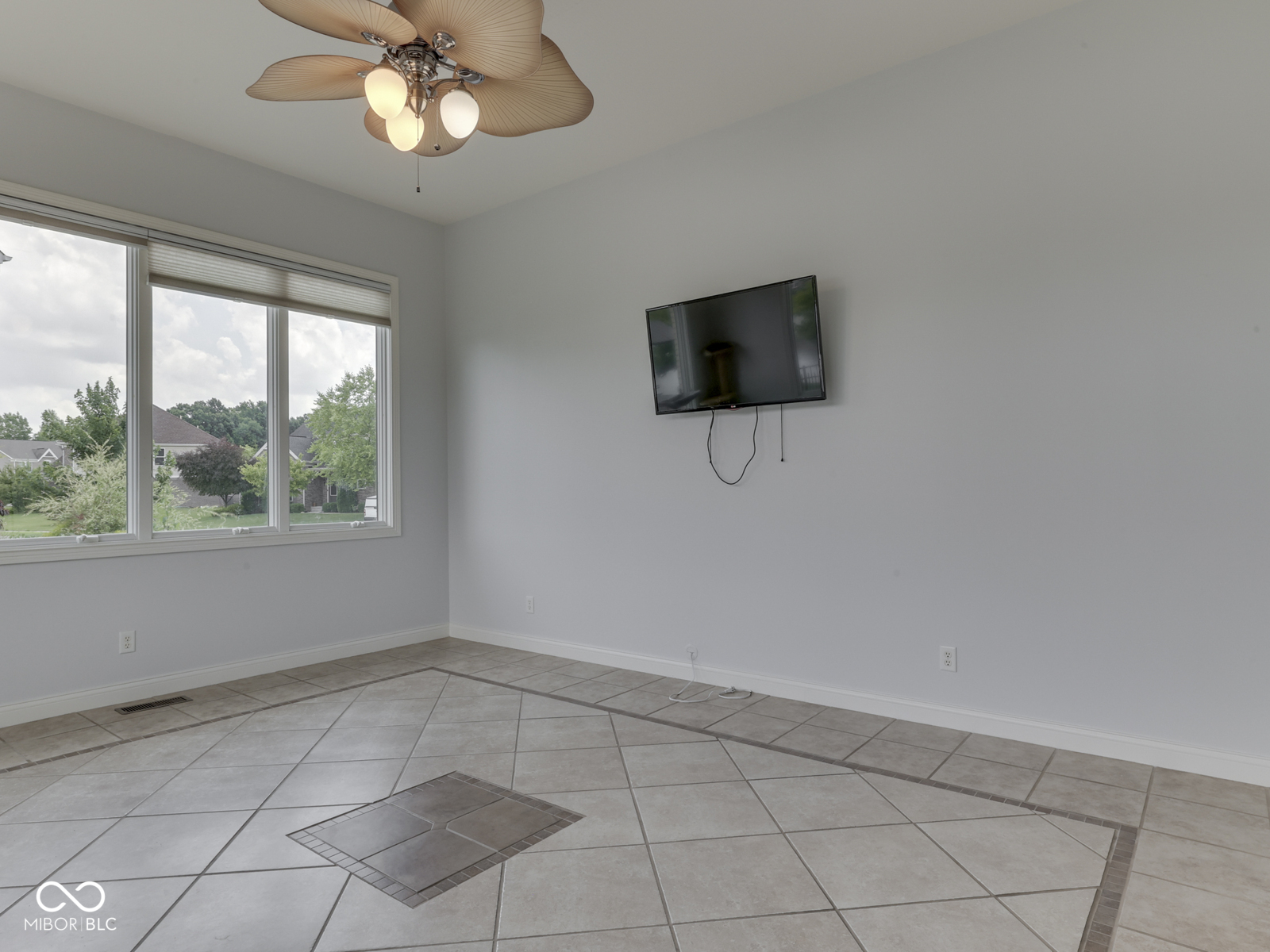 3270 Cherokee Circle