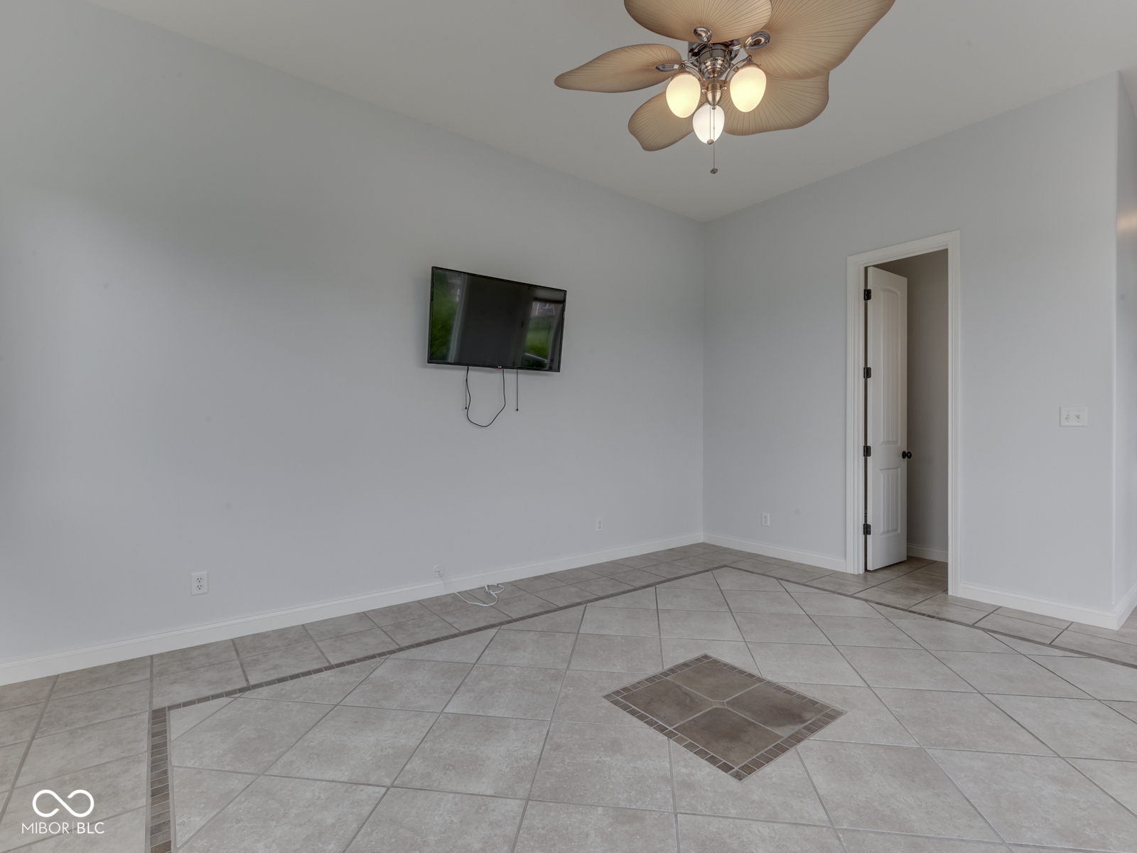 3270 Cherokee Circle