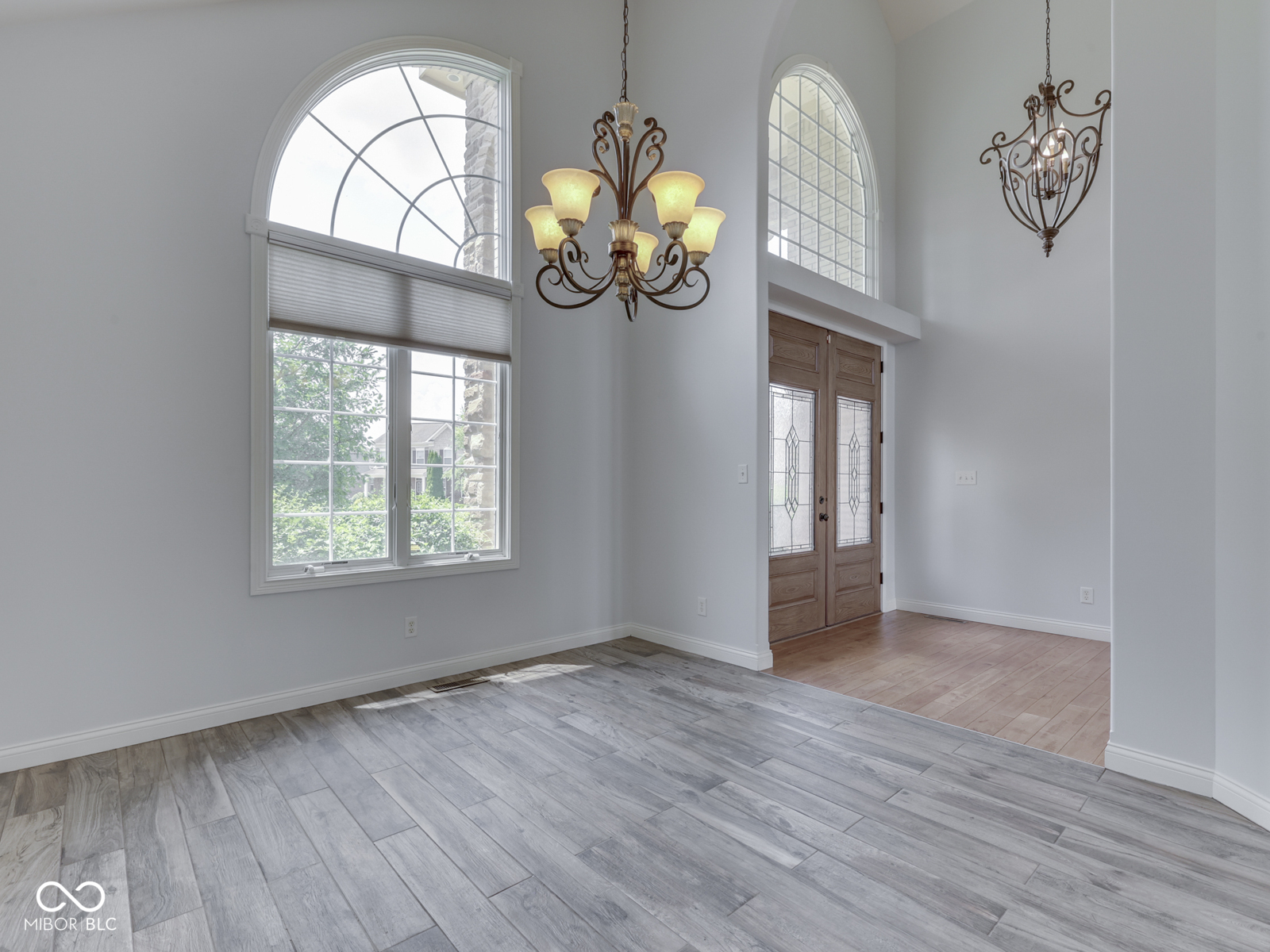 3270 Cherokee Circle