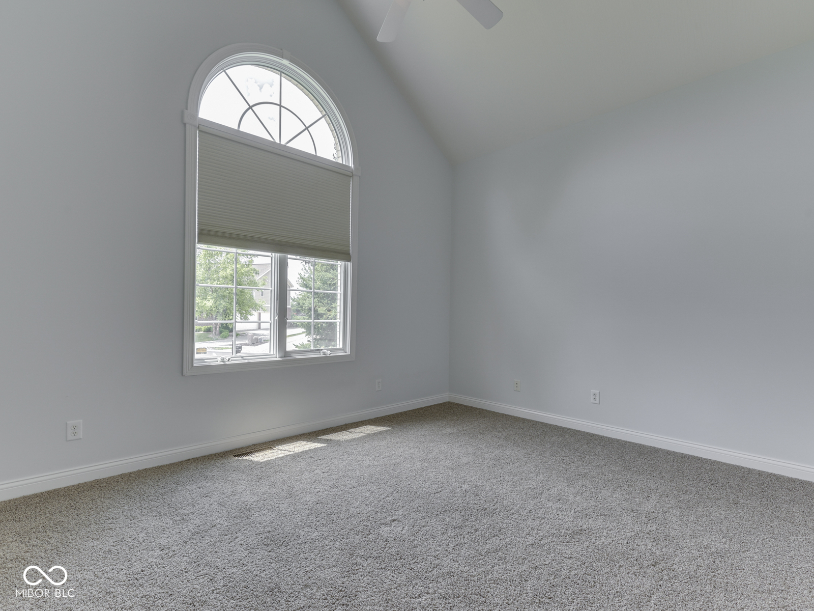 3270 Cherokee Circle