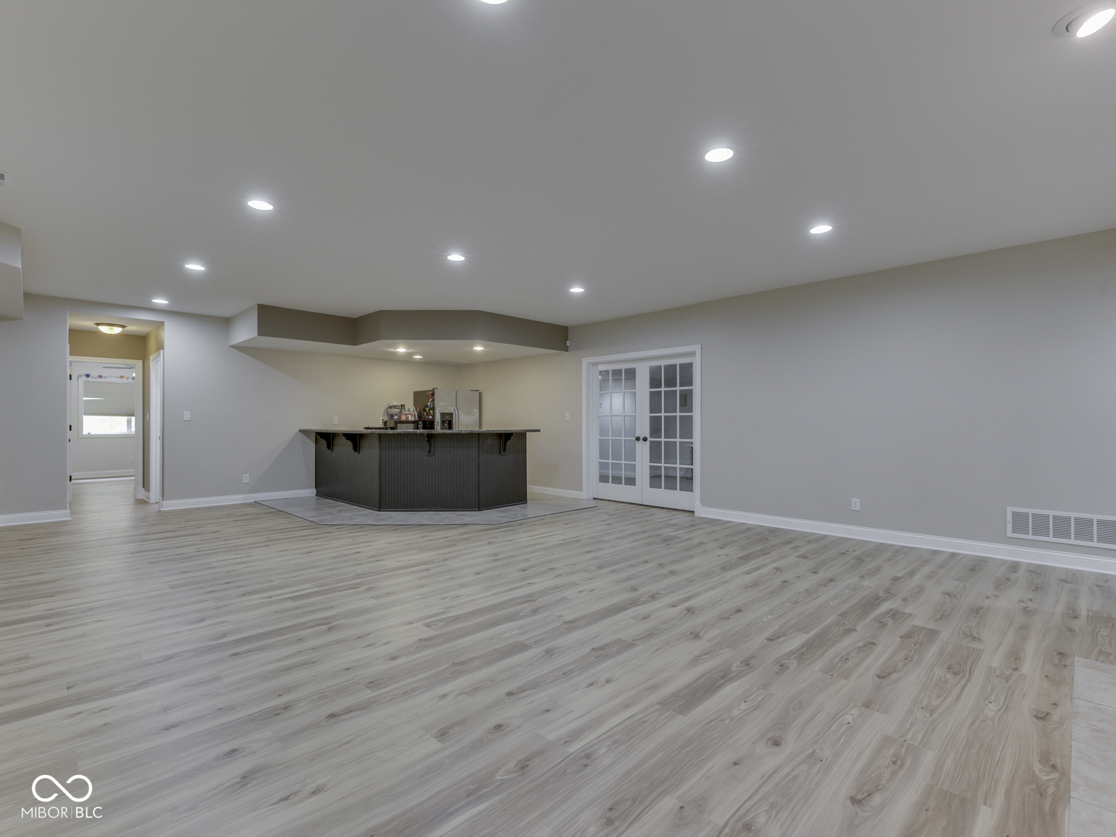 3270 Cherokee Circle