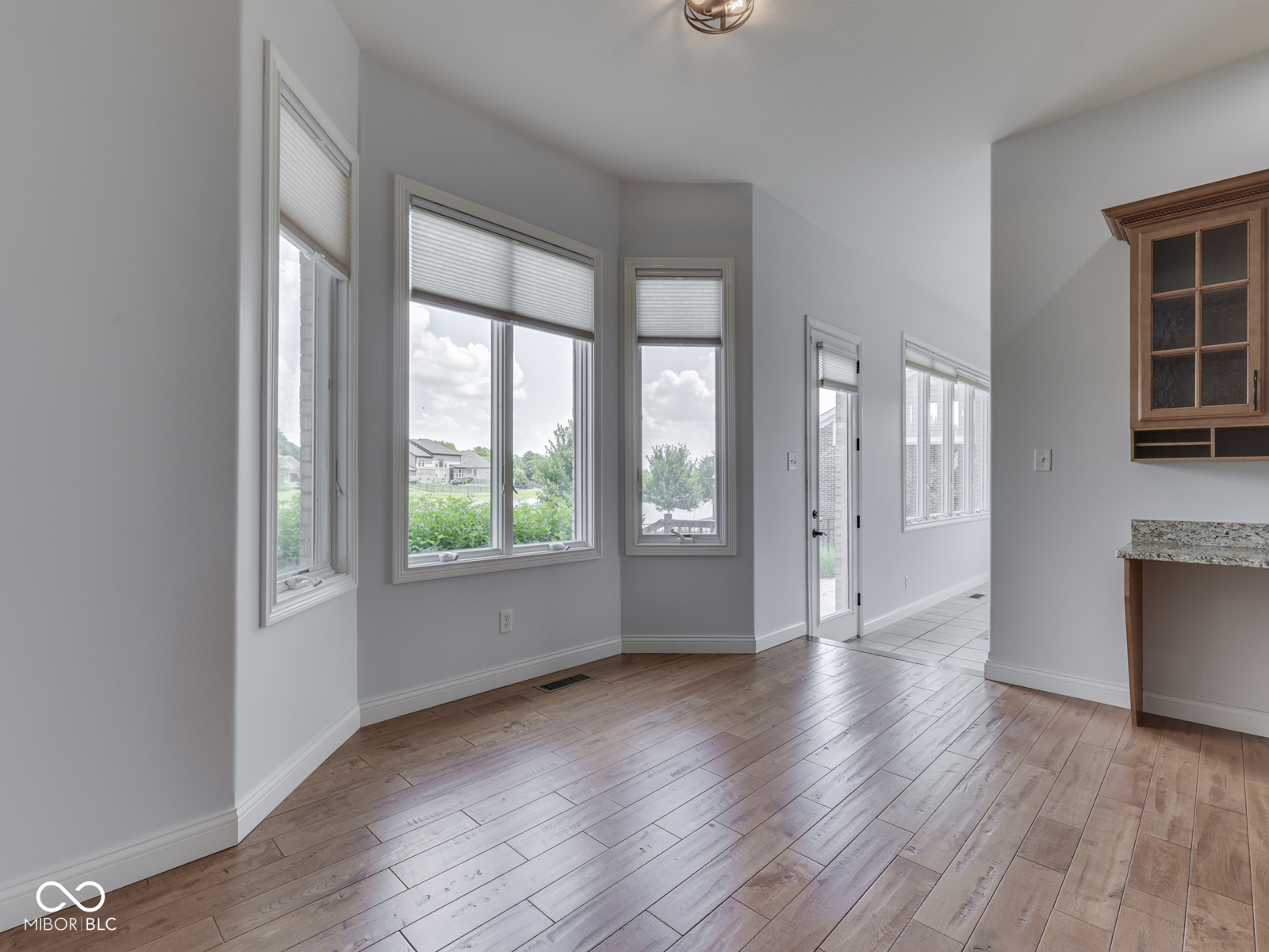 3270 Cherokee Circle
