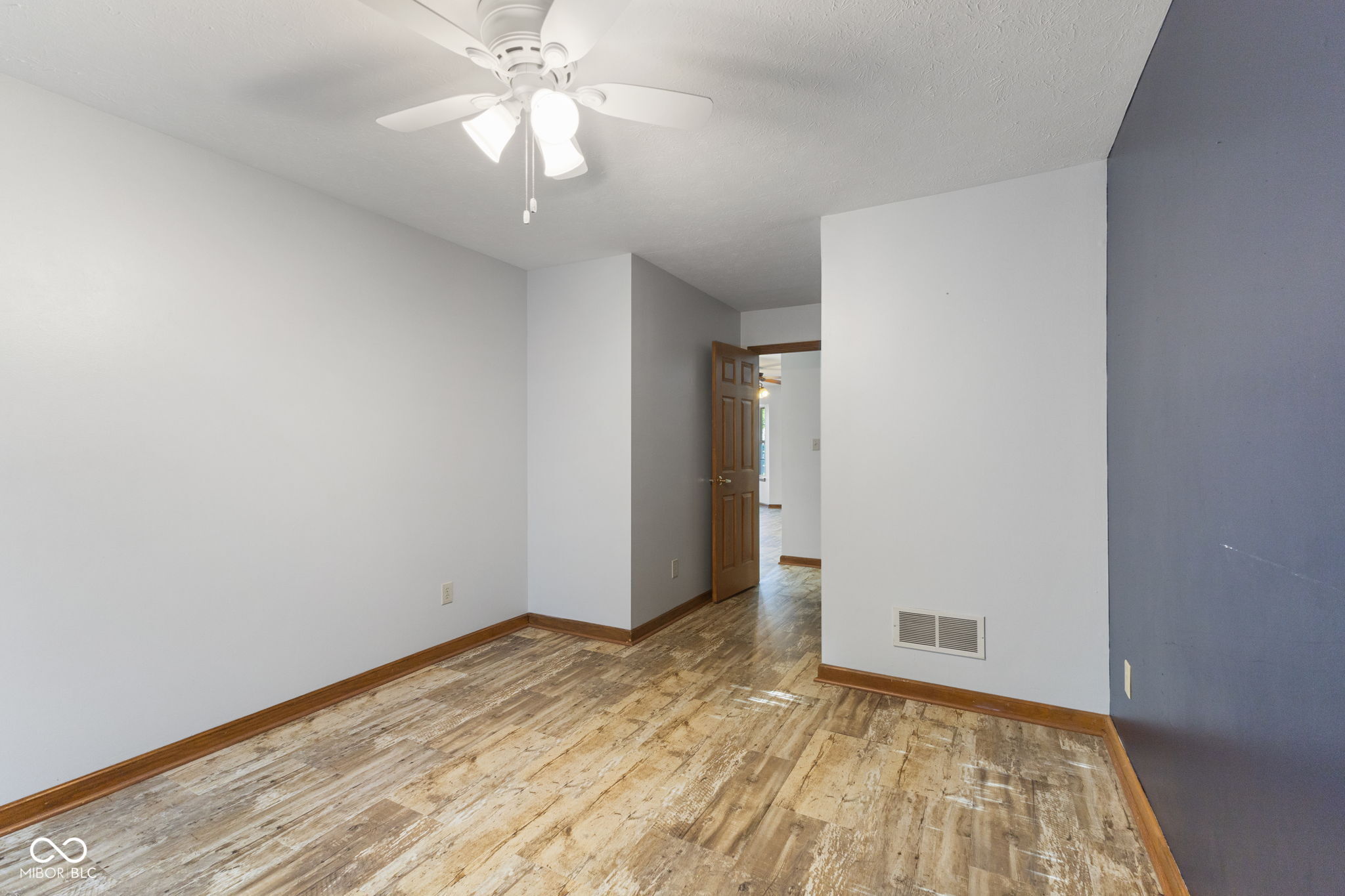 282 N Greenbriar Drive