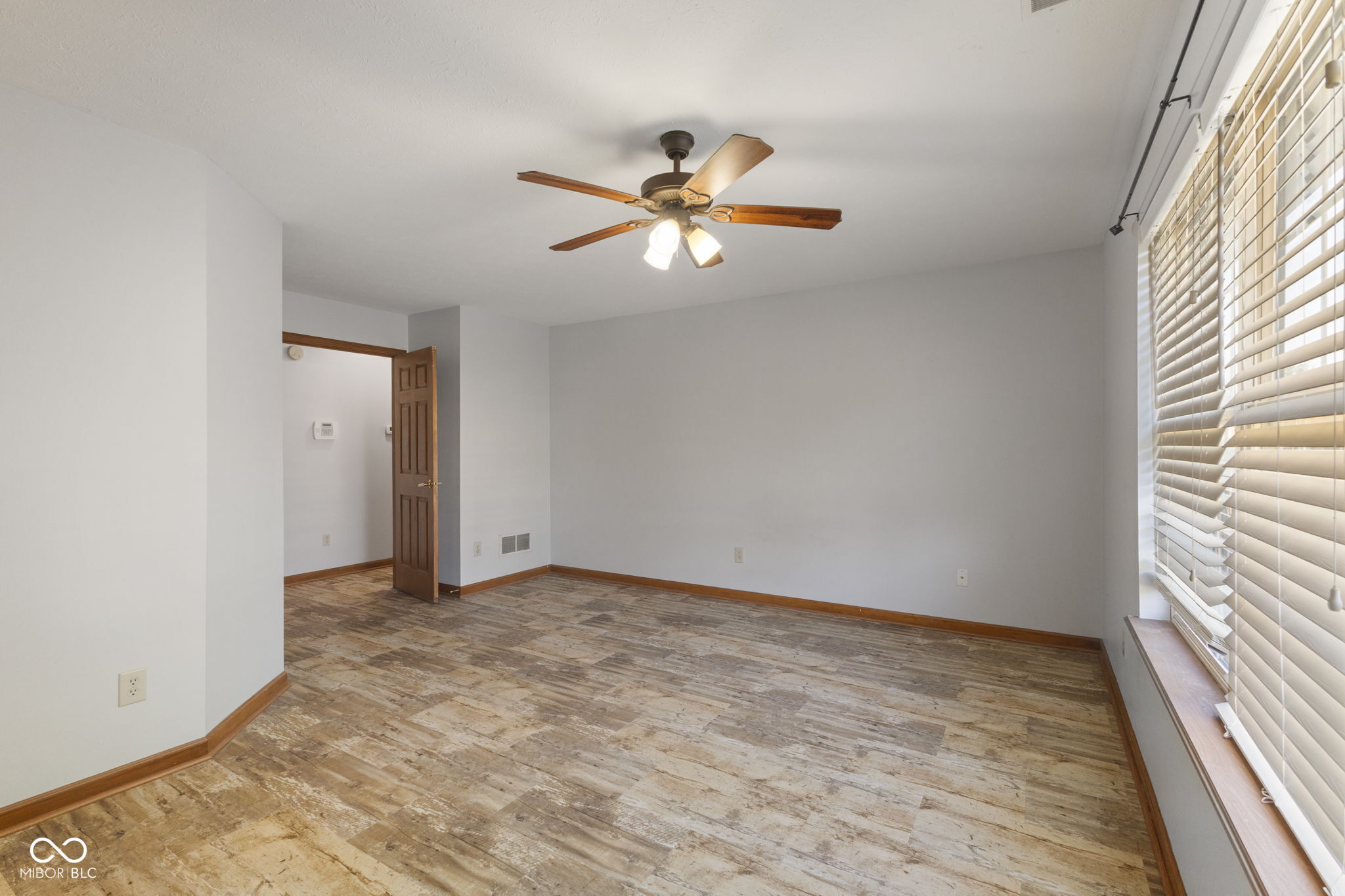 282 N Greenbriar Drive