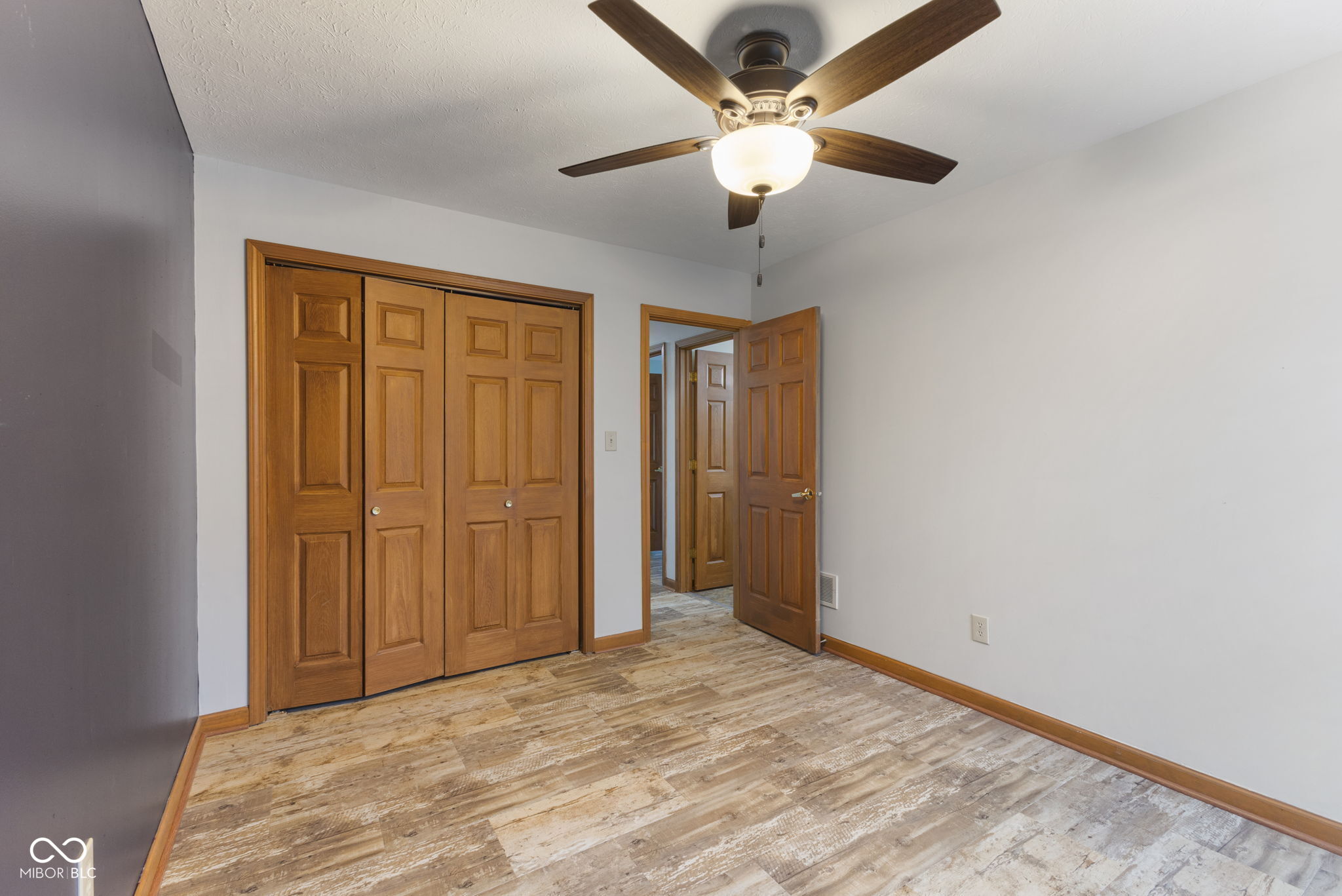 282 N Greenbriar Drive