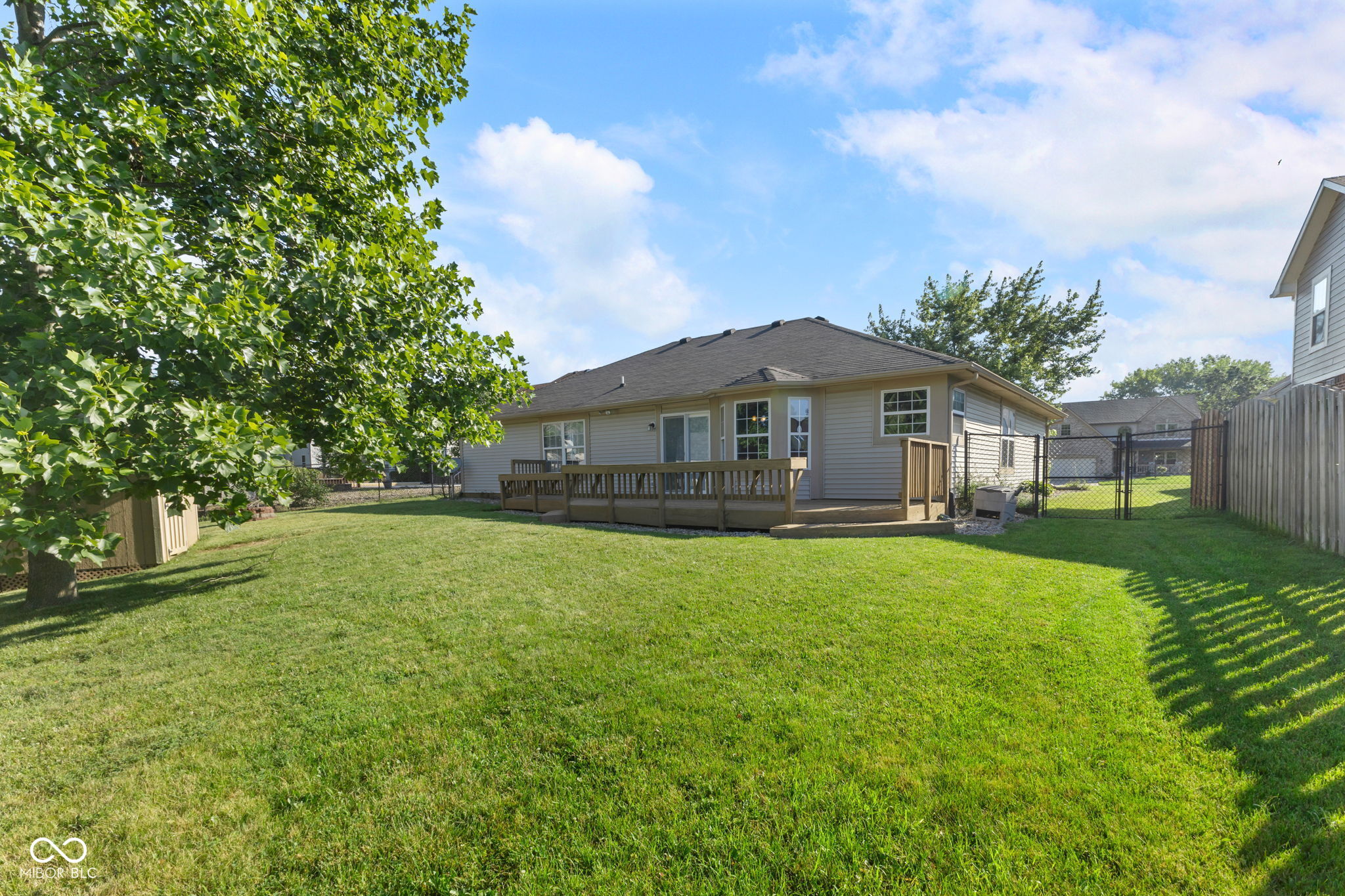 282 N Greenbriar Drive