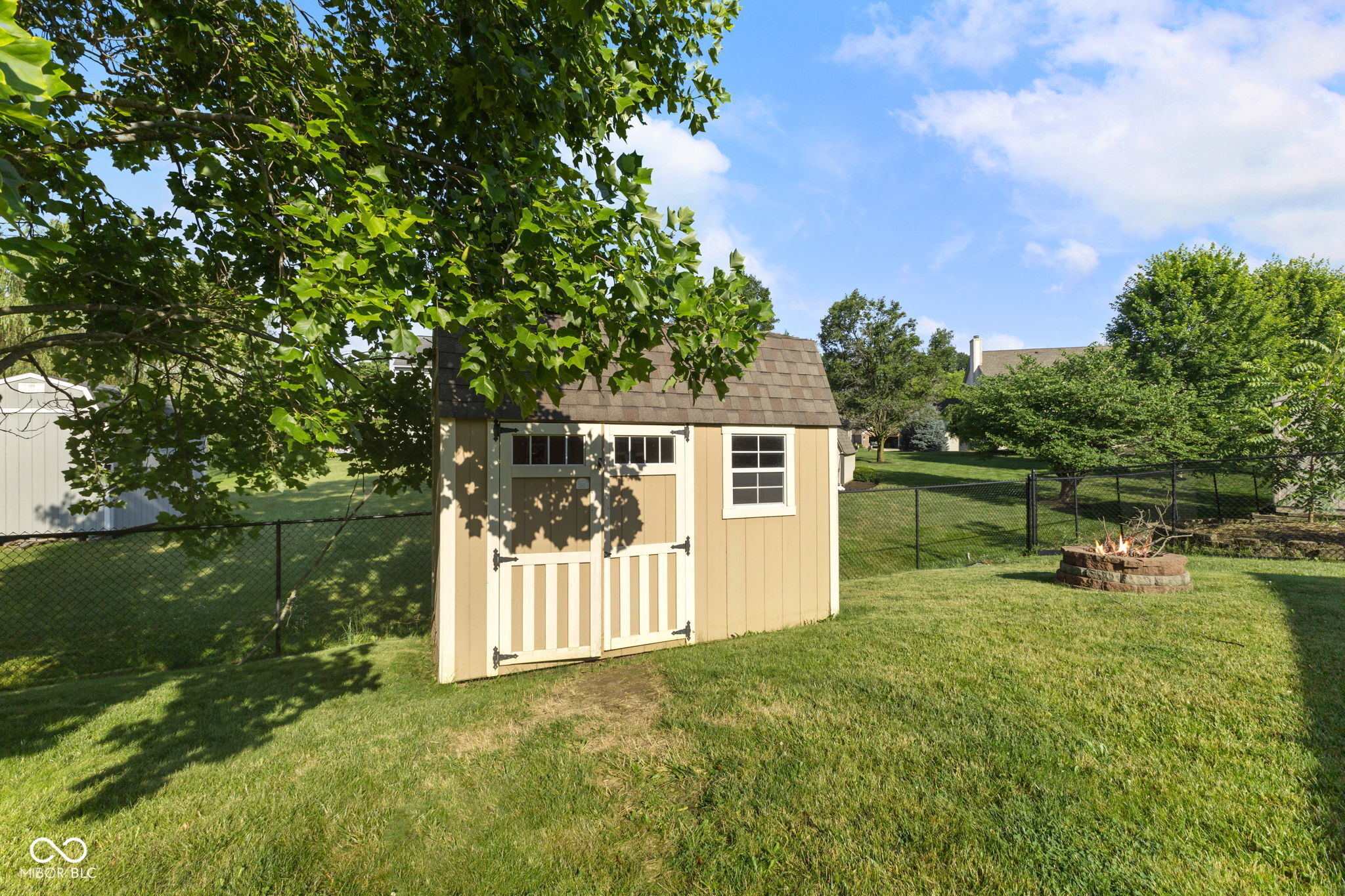282 N Greenbriar Drive
