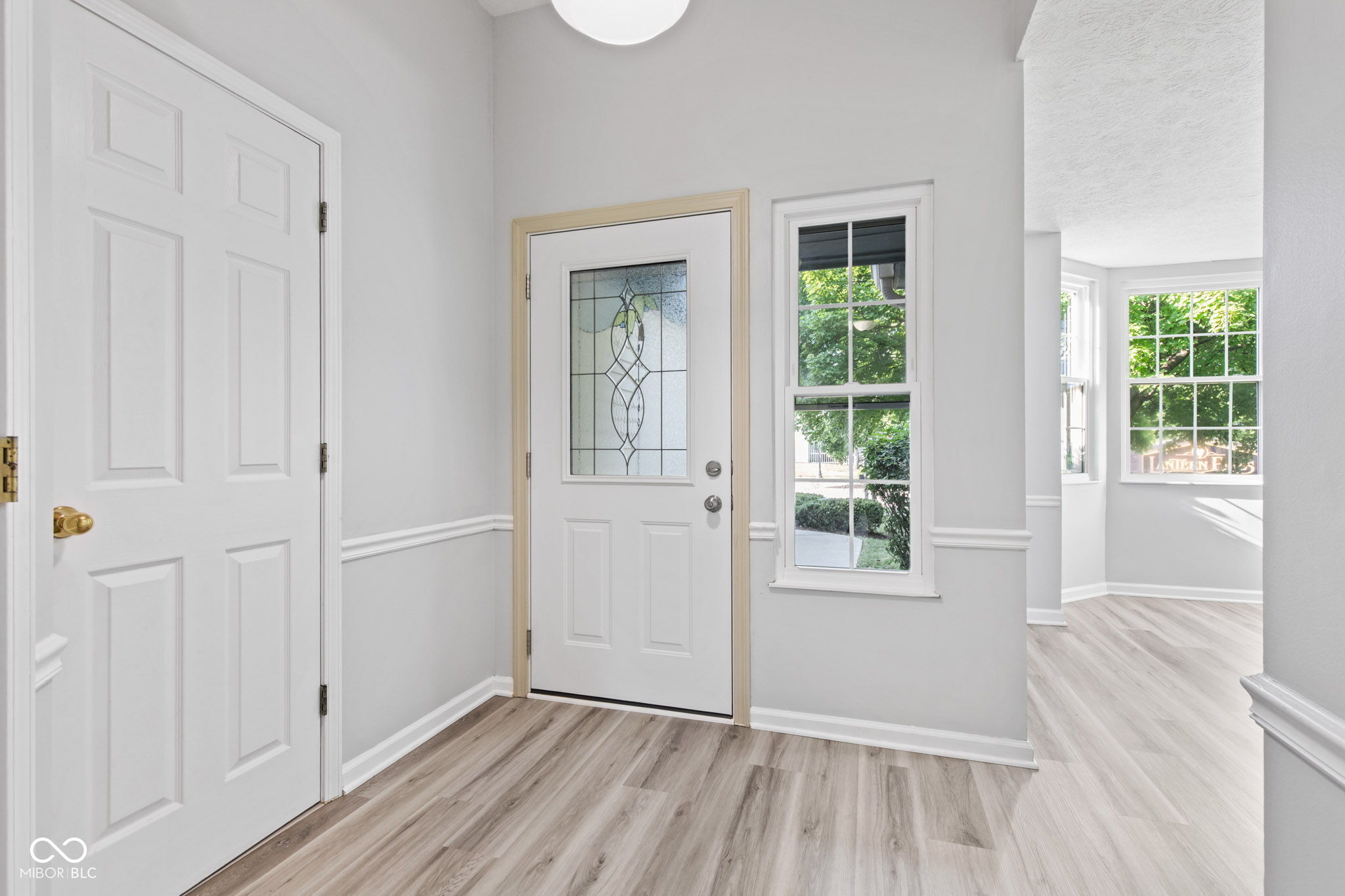 8812 Glass Chimney Lane