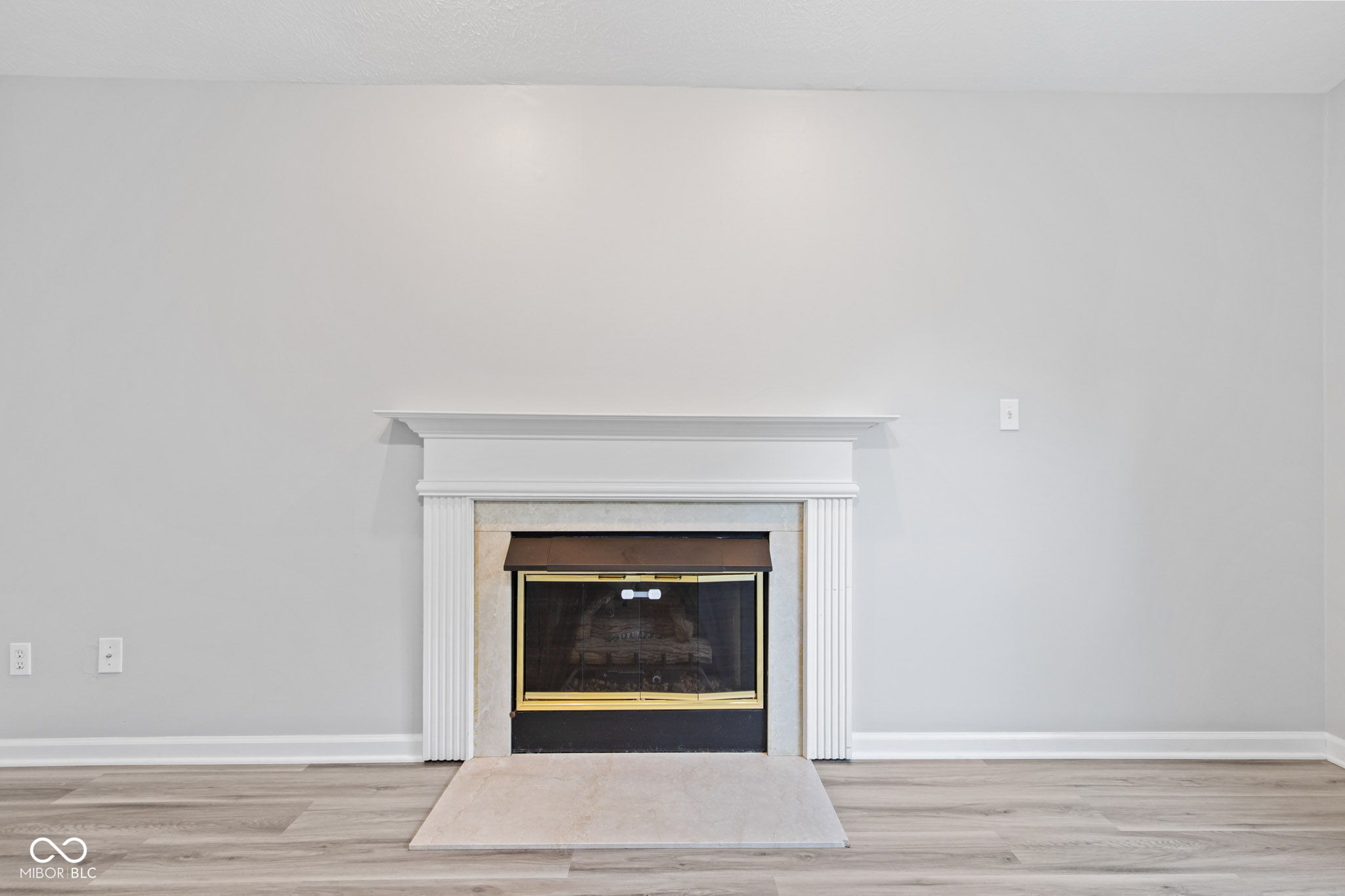 8812 Glass Chimney Lane