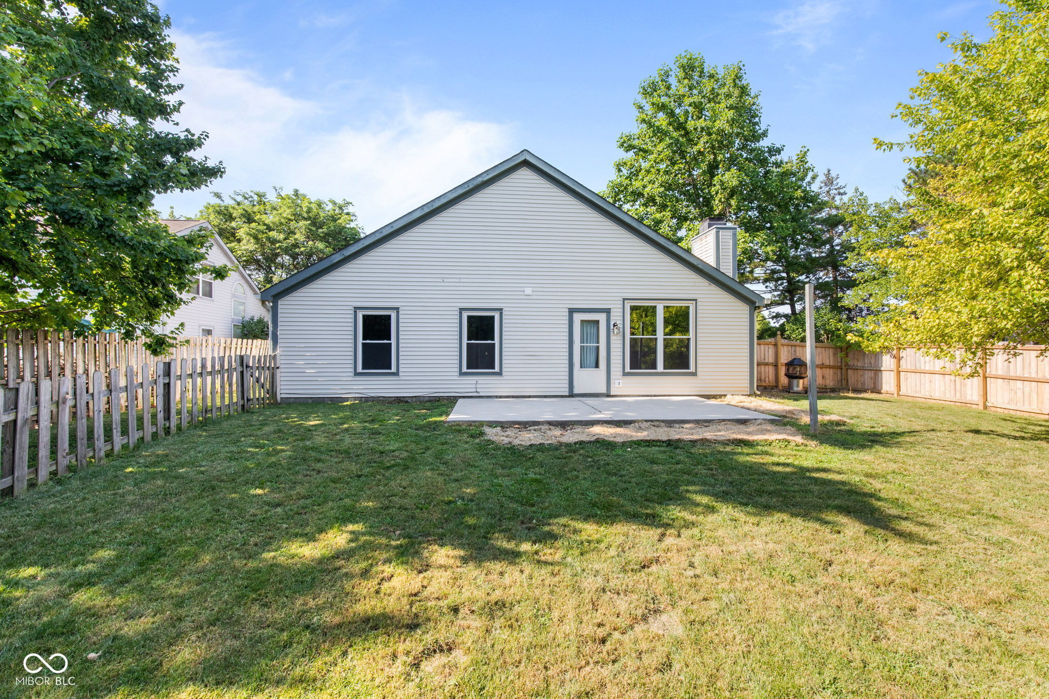 8812 Glass Chimney Lane