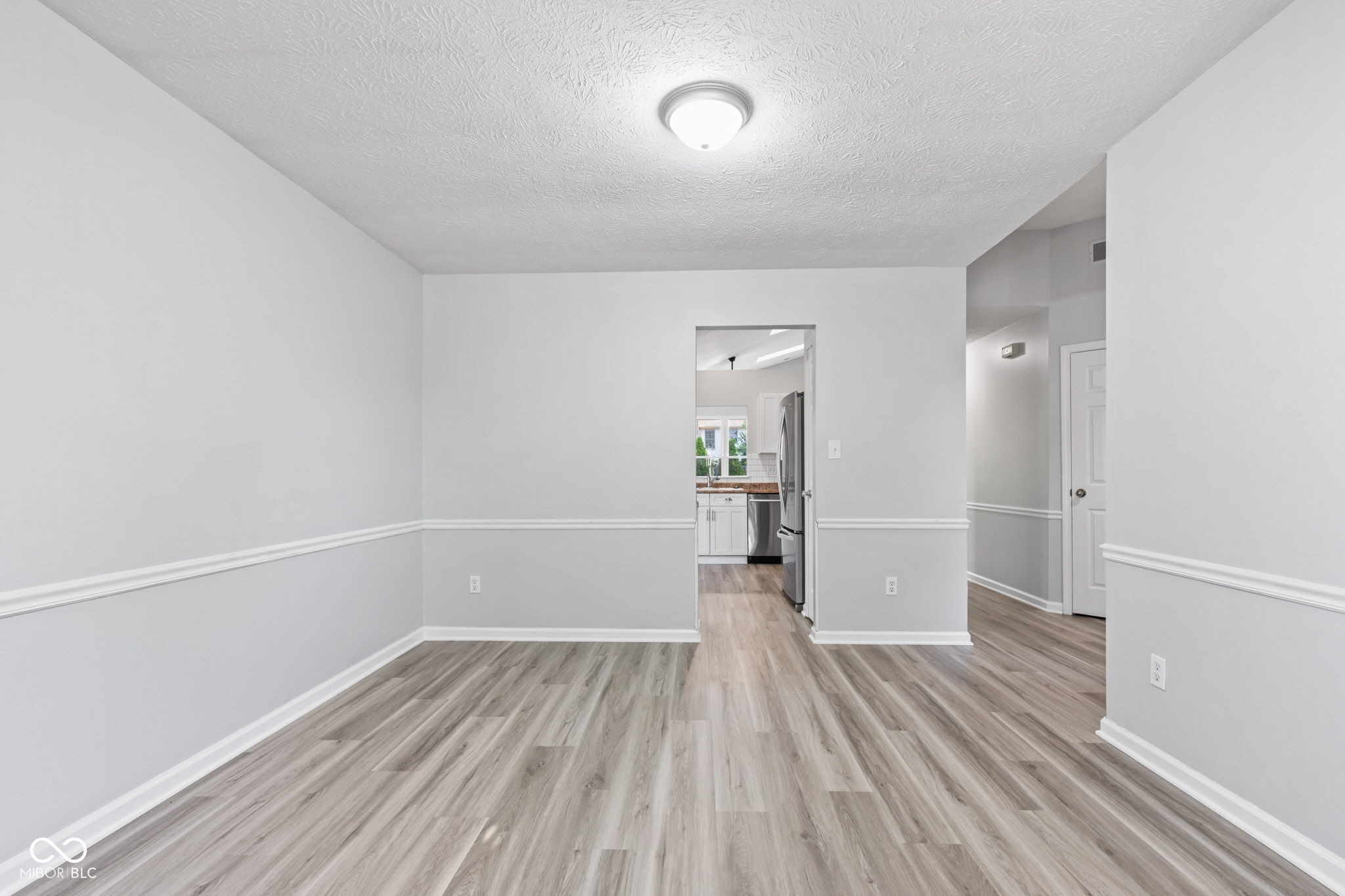 8812 Glass Chimney Lane
