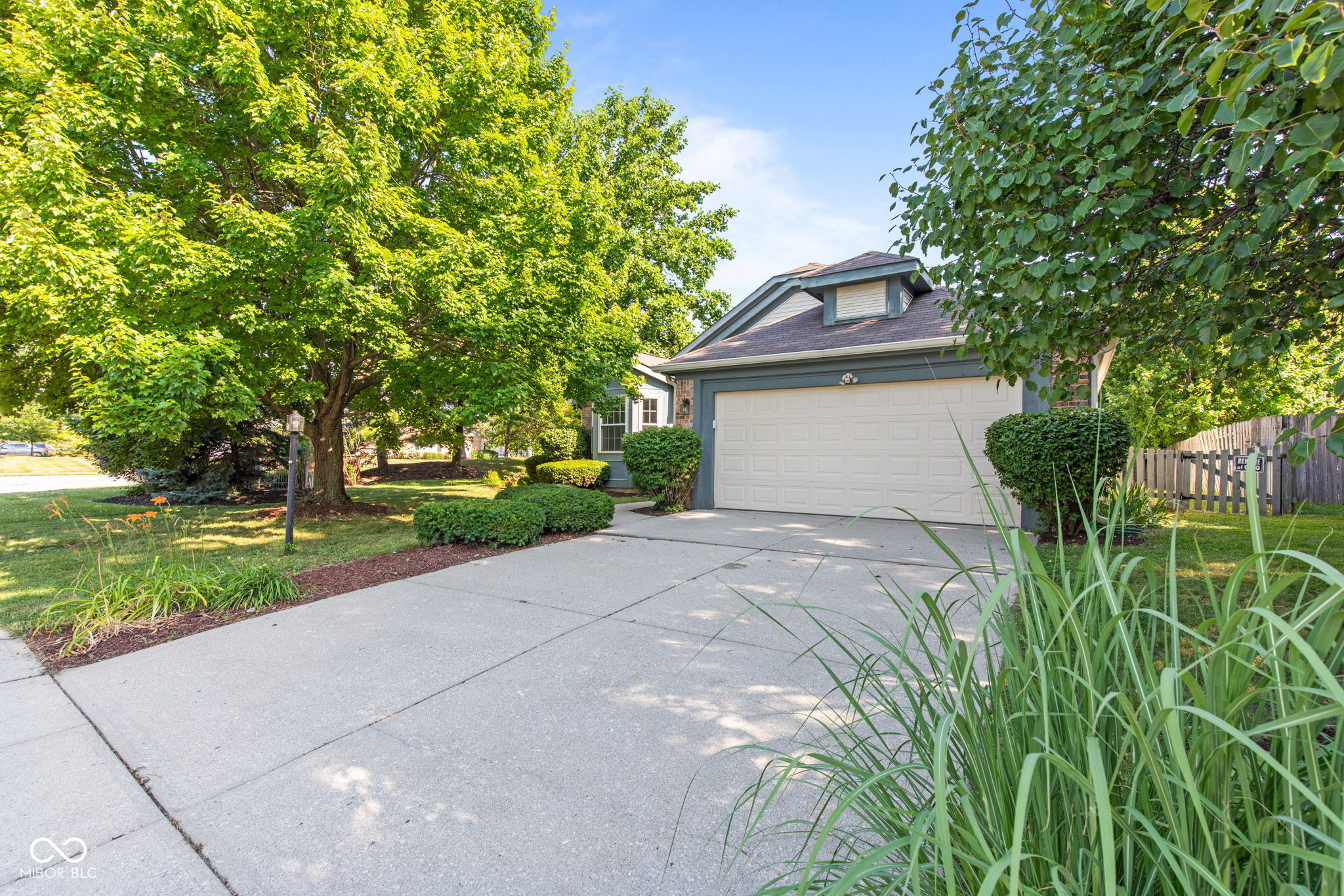 8812 Glass Chimney Lane