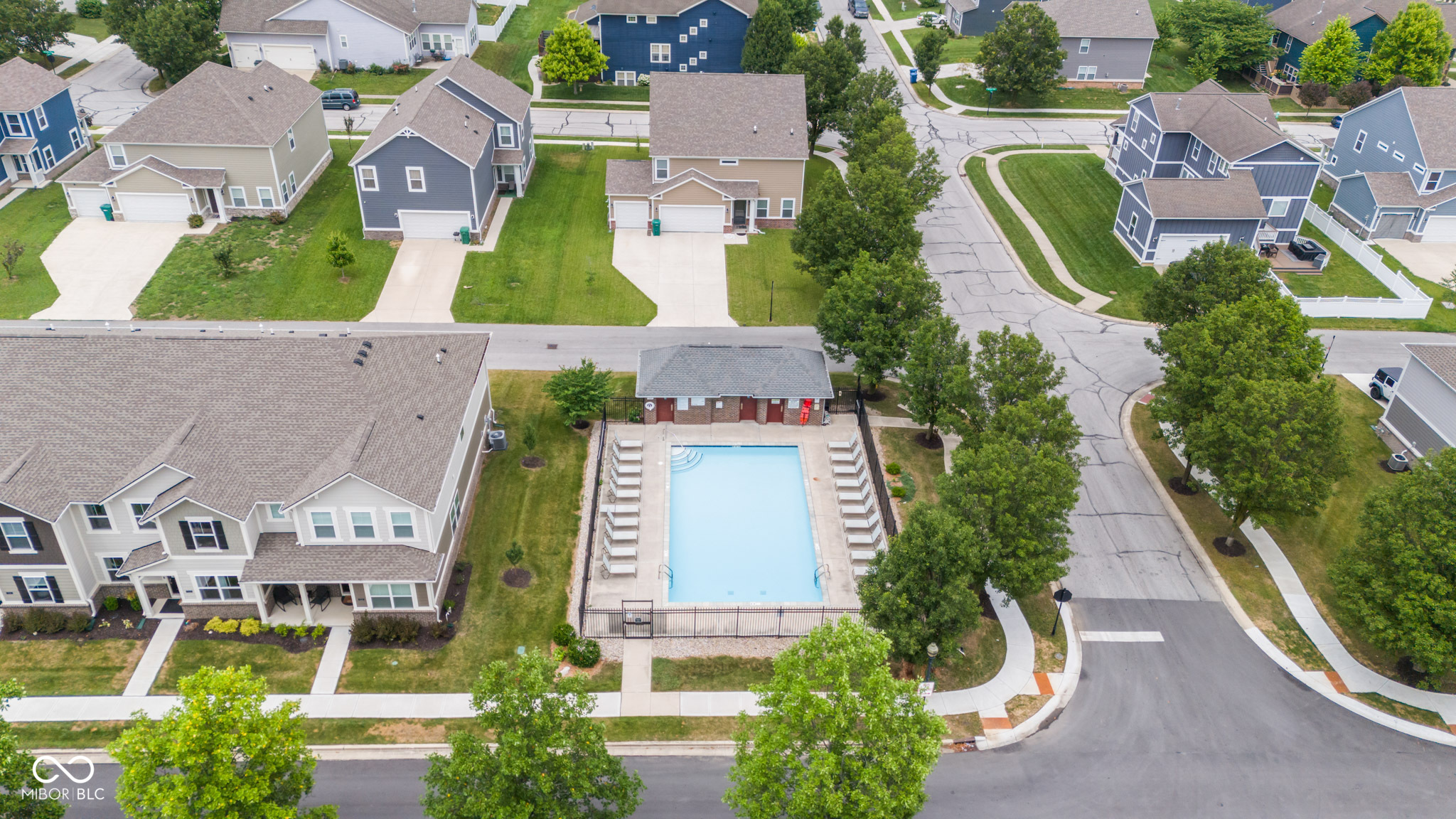 7239 Governors Row