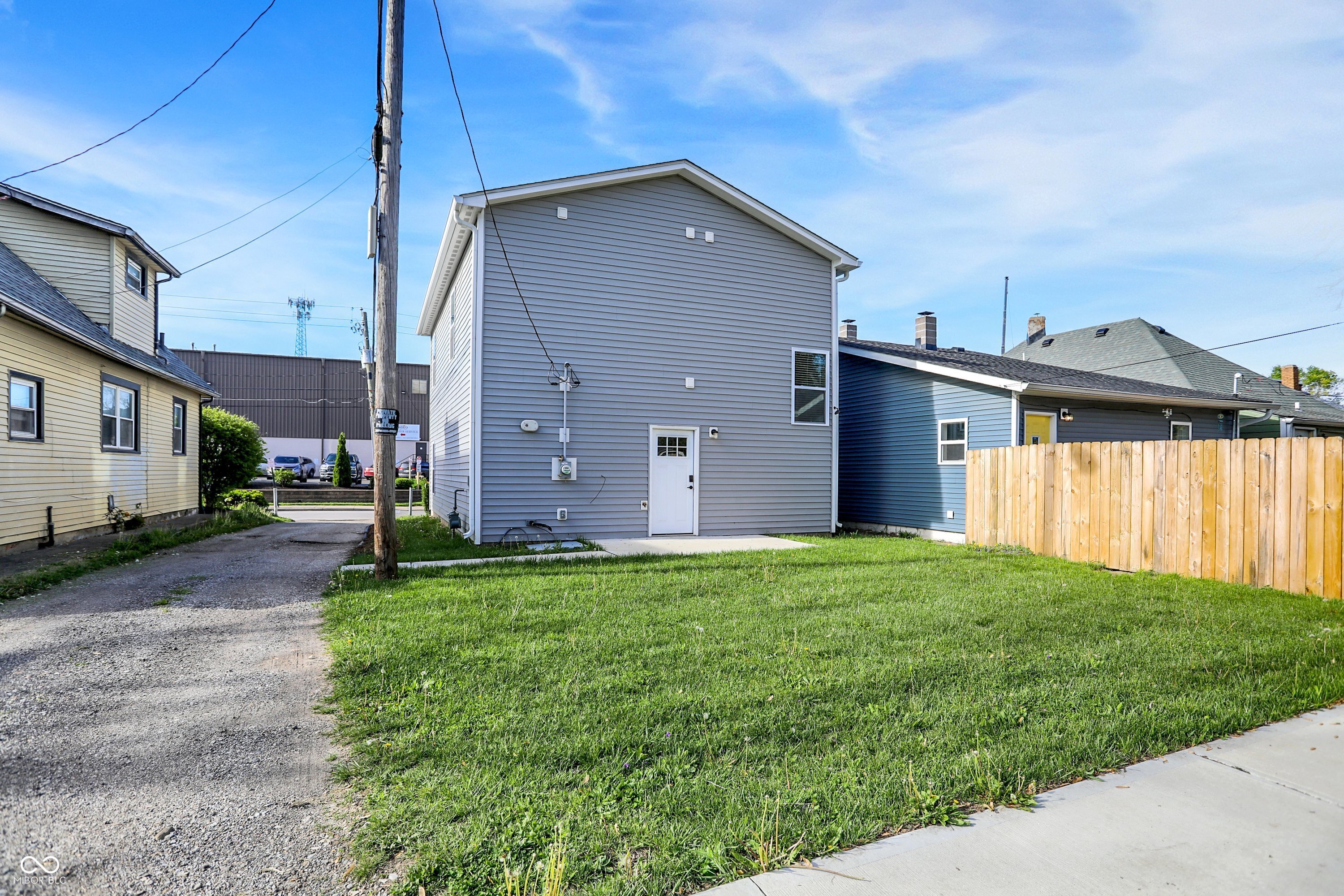 1446 E Naomi Street