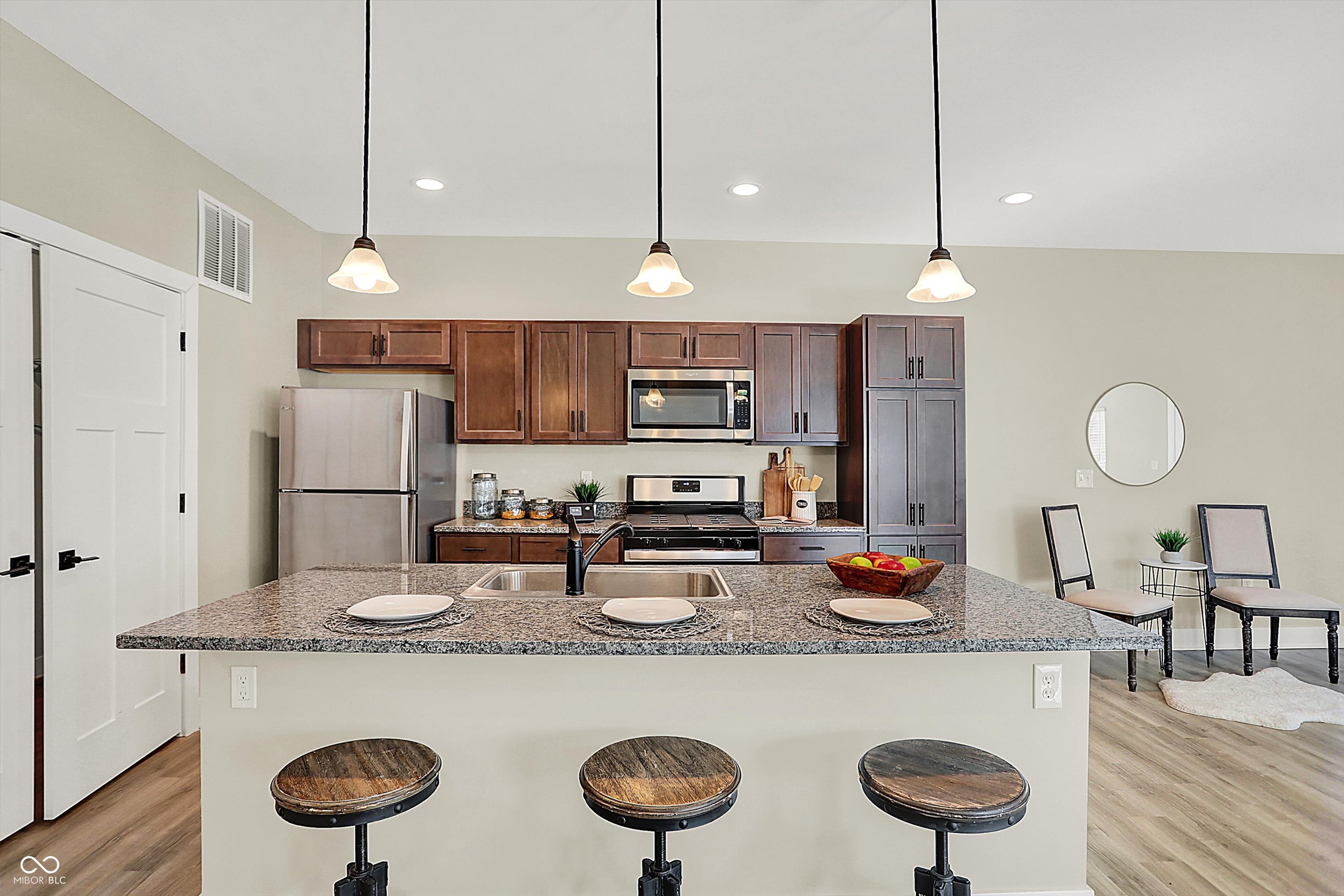 3264 Orchard Avenue