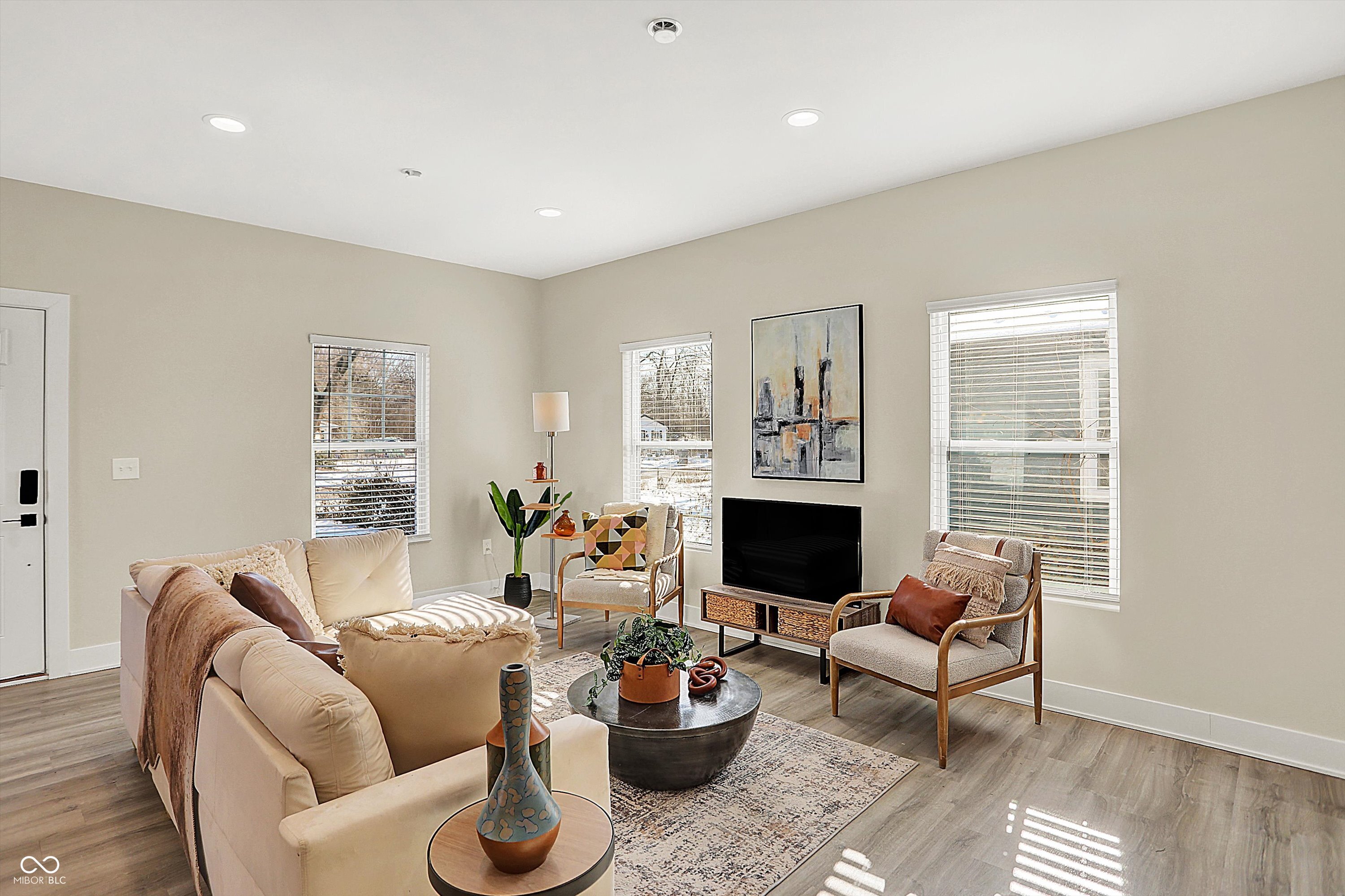 3264 Orchard Avenue