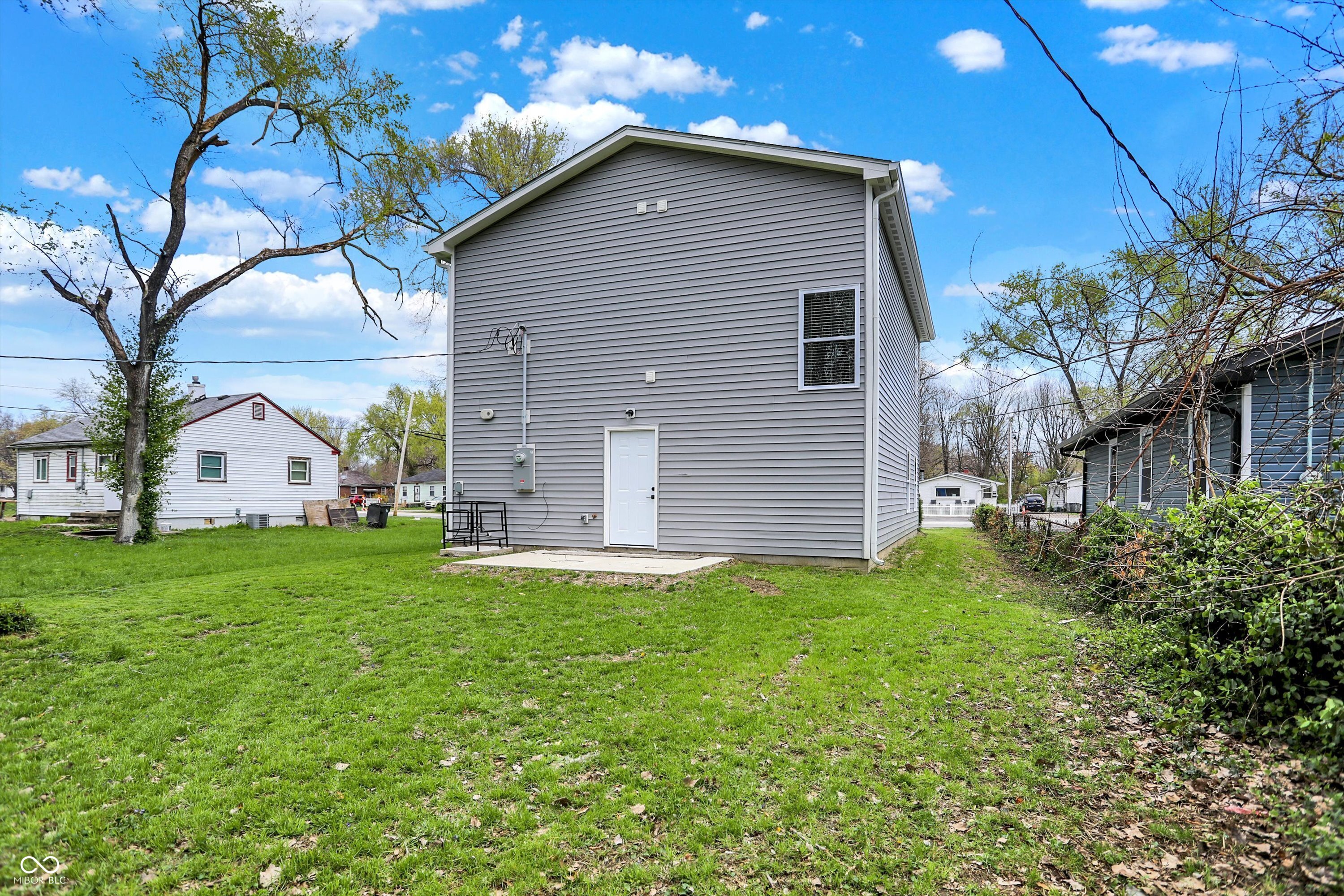 3264 Orchard Avenue