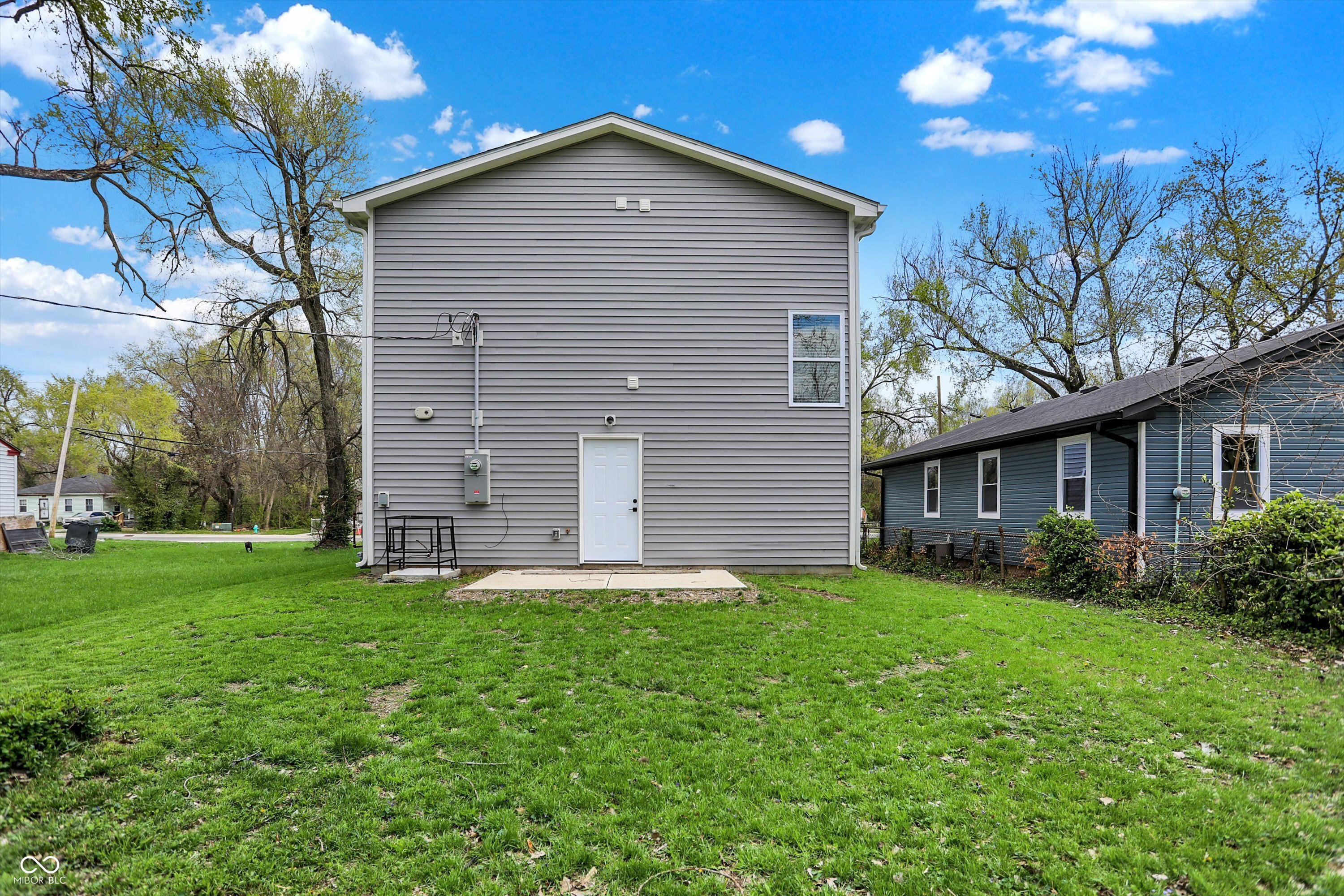 3264 Orchard Avenue