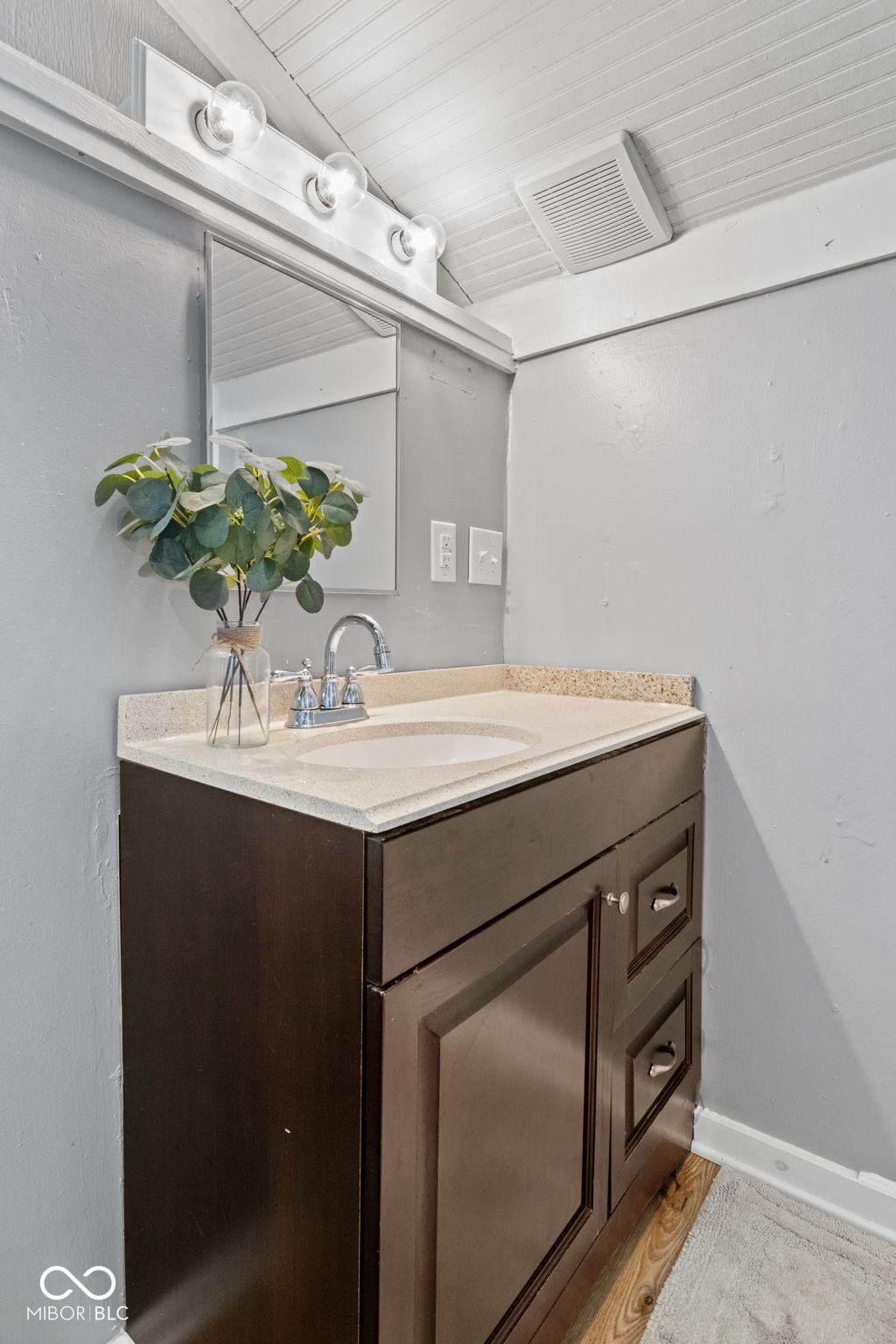 55 N 14th Avenue